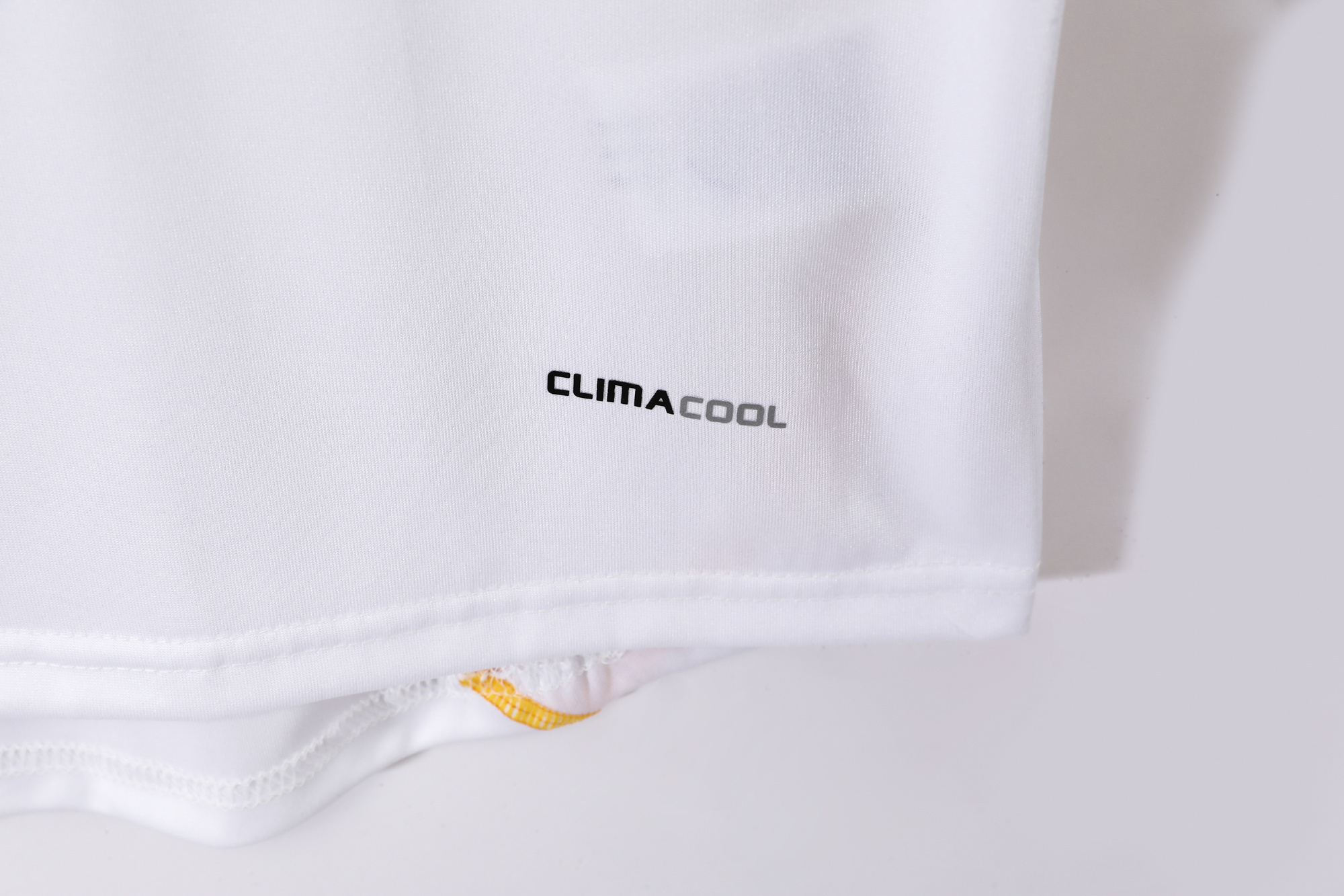 2009-2010 Real Madrid home jersey