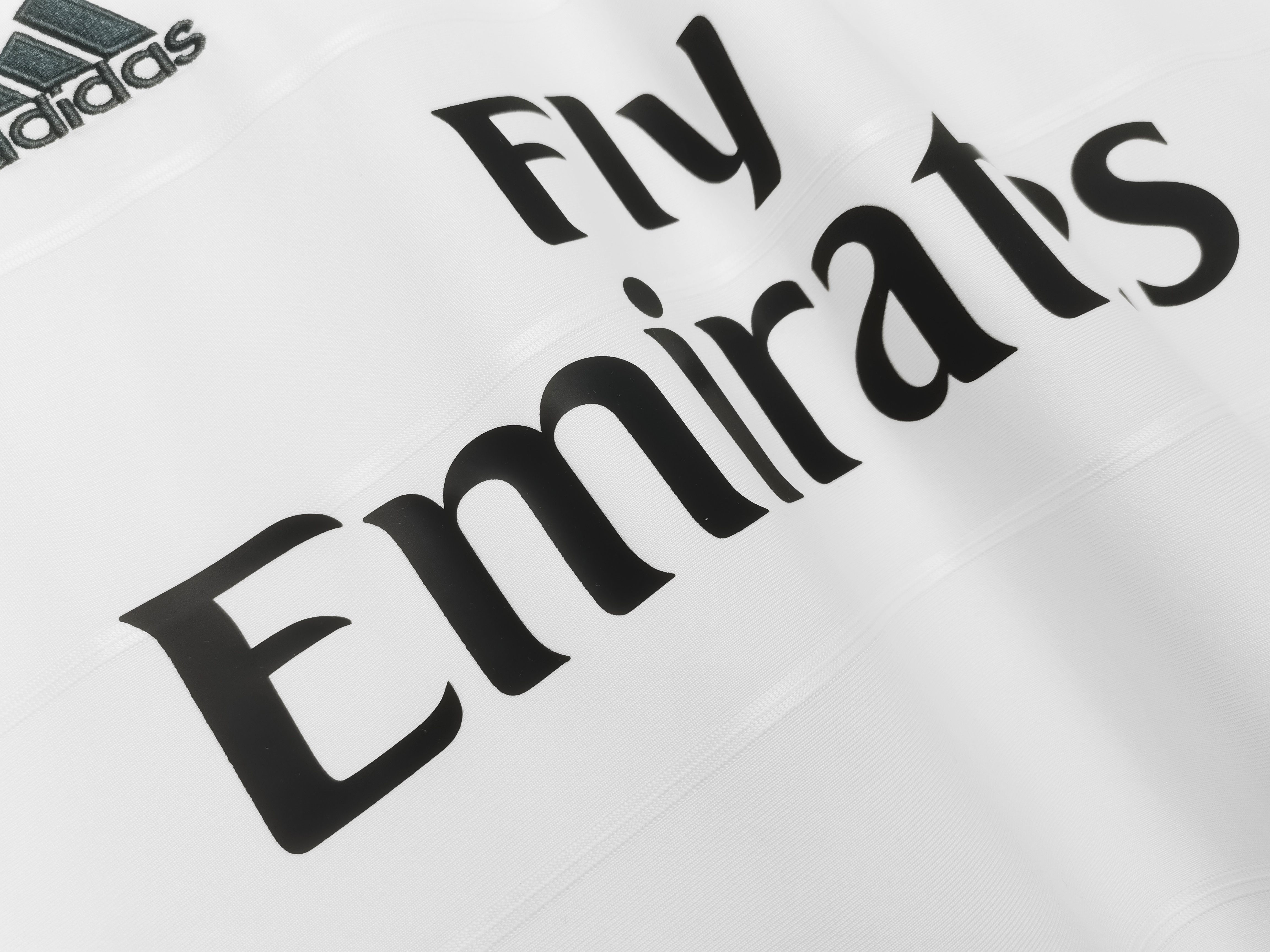 2013-2104 Real Madrid home jersey