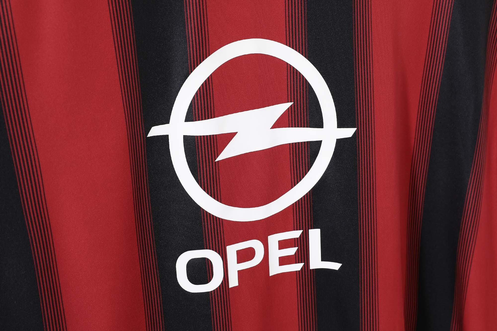 2004-2005 AC Milan home jersey