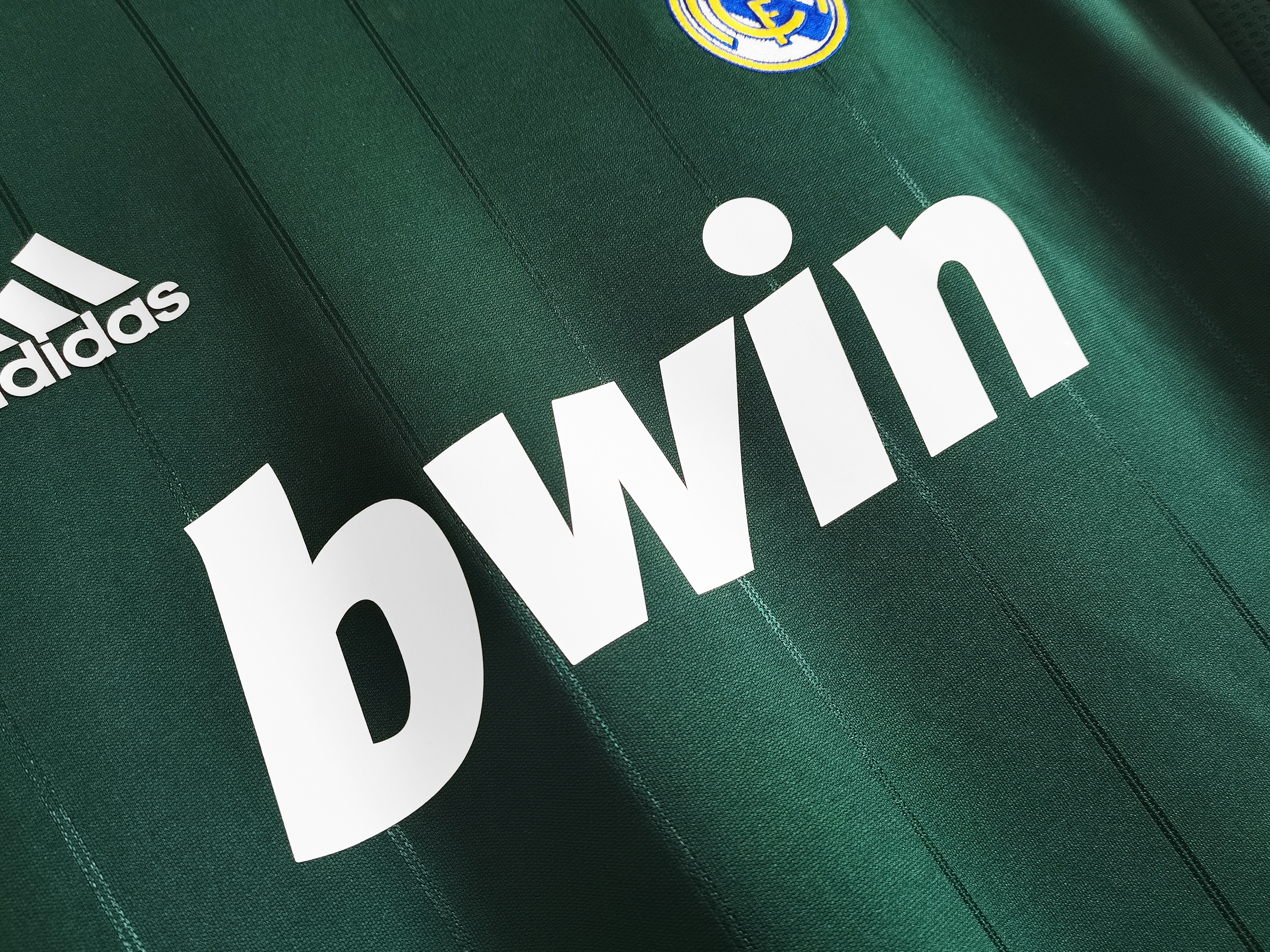 2012-2013 Real Madrid third jersey