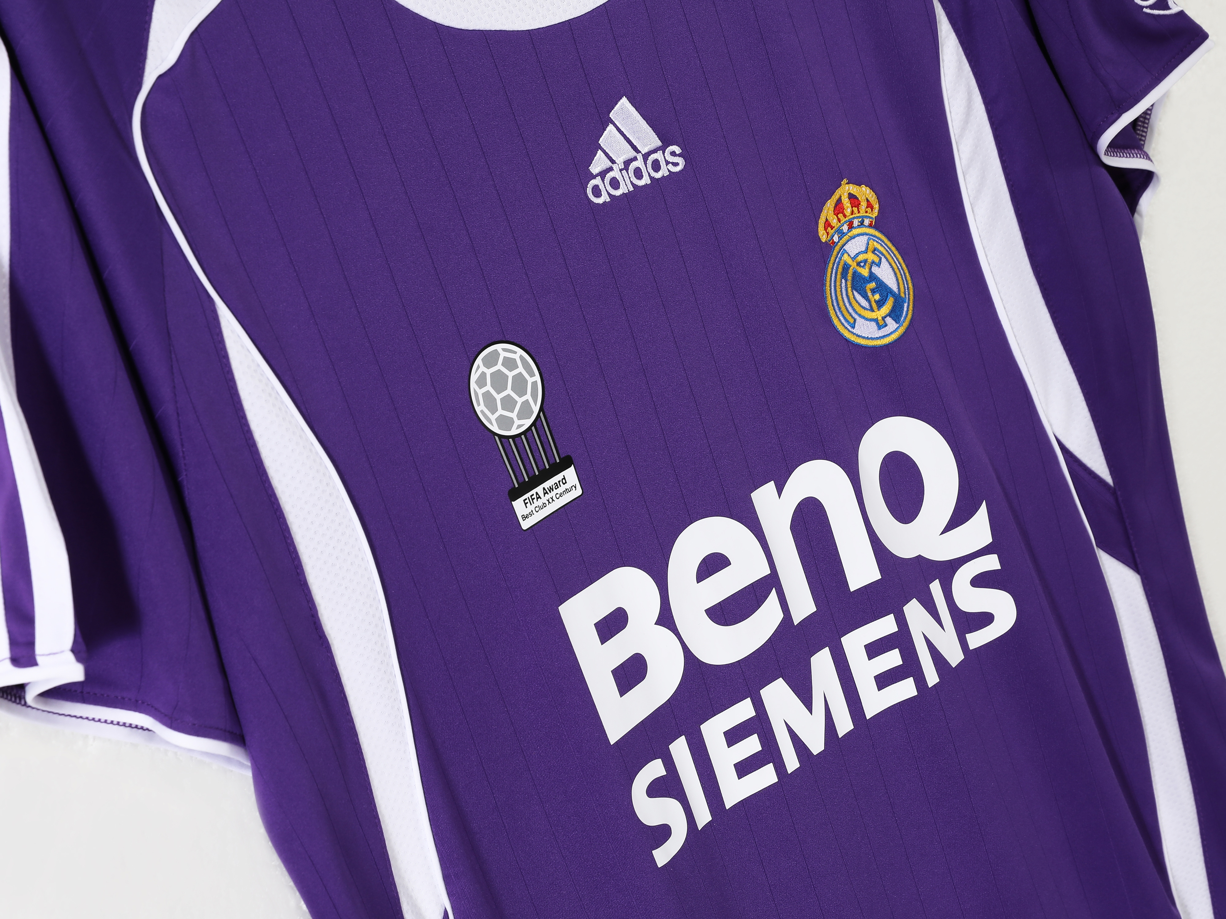 2006-2007 Real Madrid away jersey