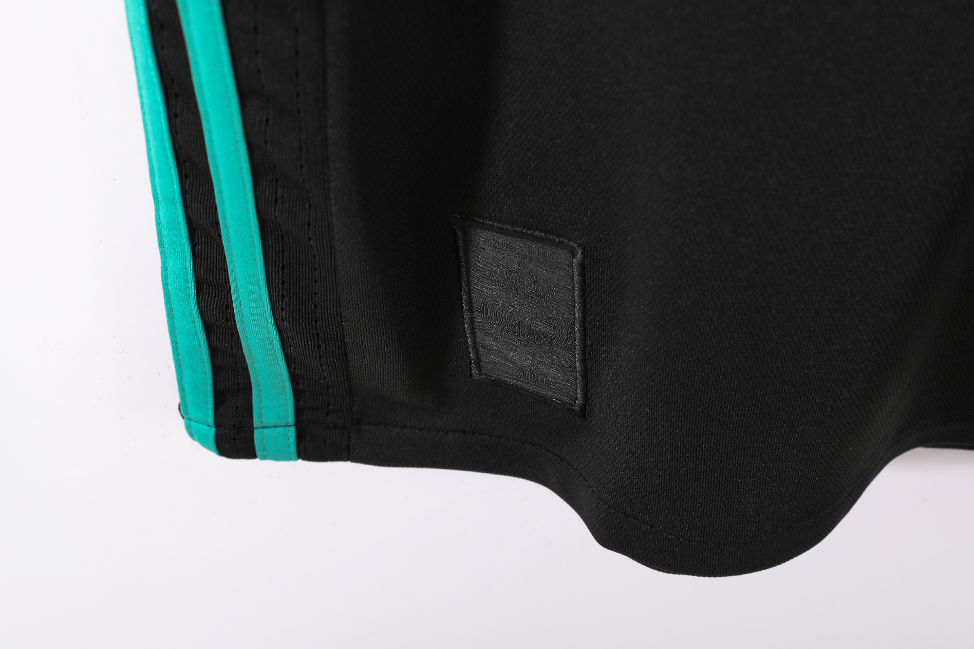 2017-2018 Real Madrid away jersey