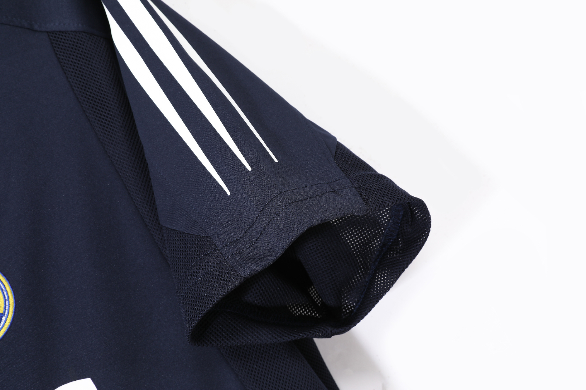 2004-2005 Real Madrid away jersey