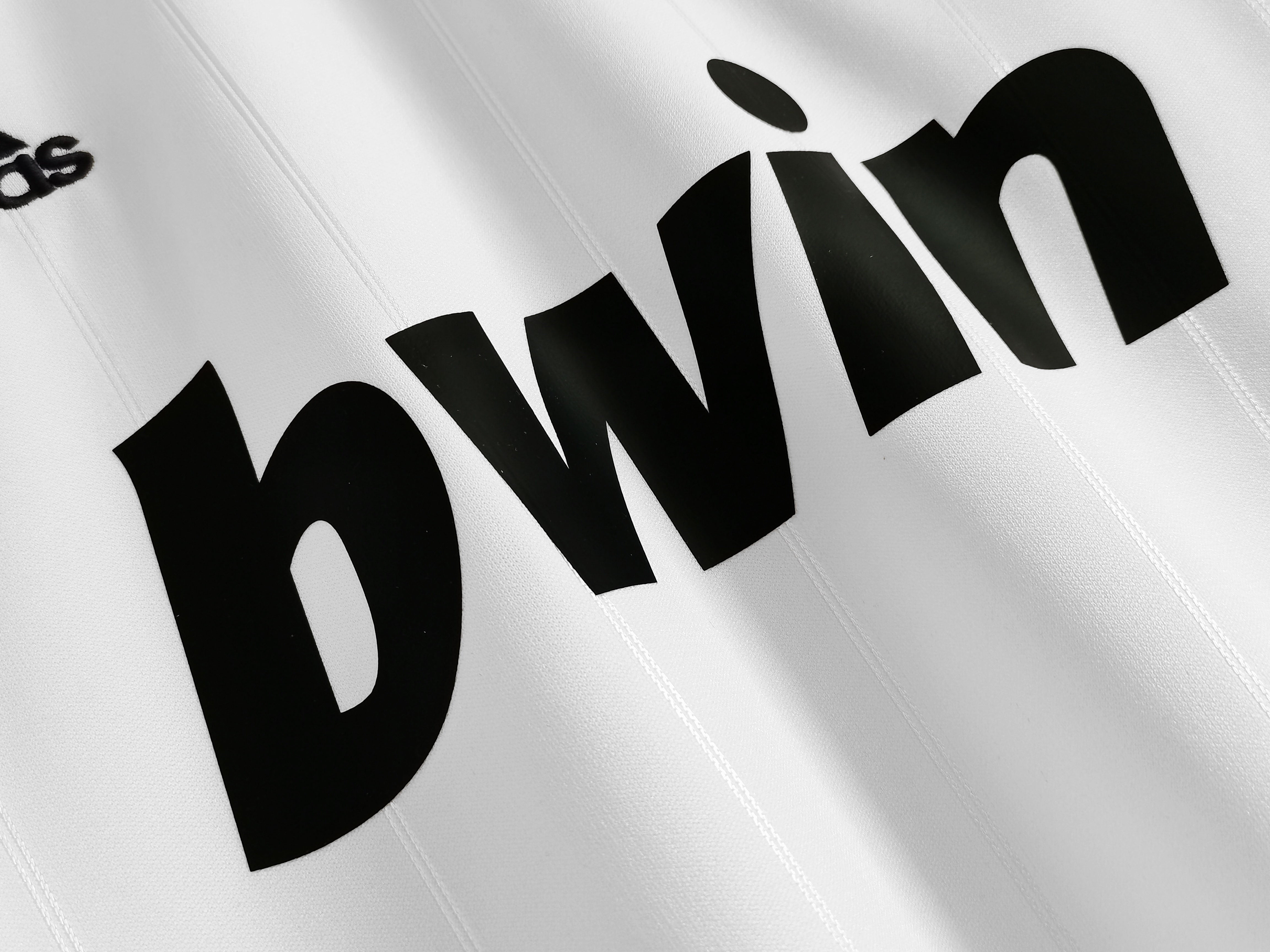 Long sleeves 2012-2013 Real Madrid home jersey