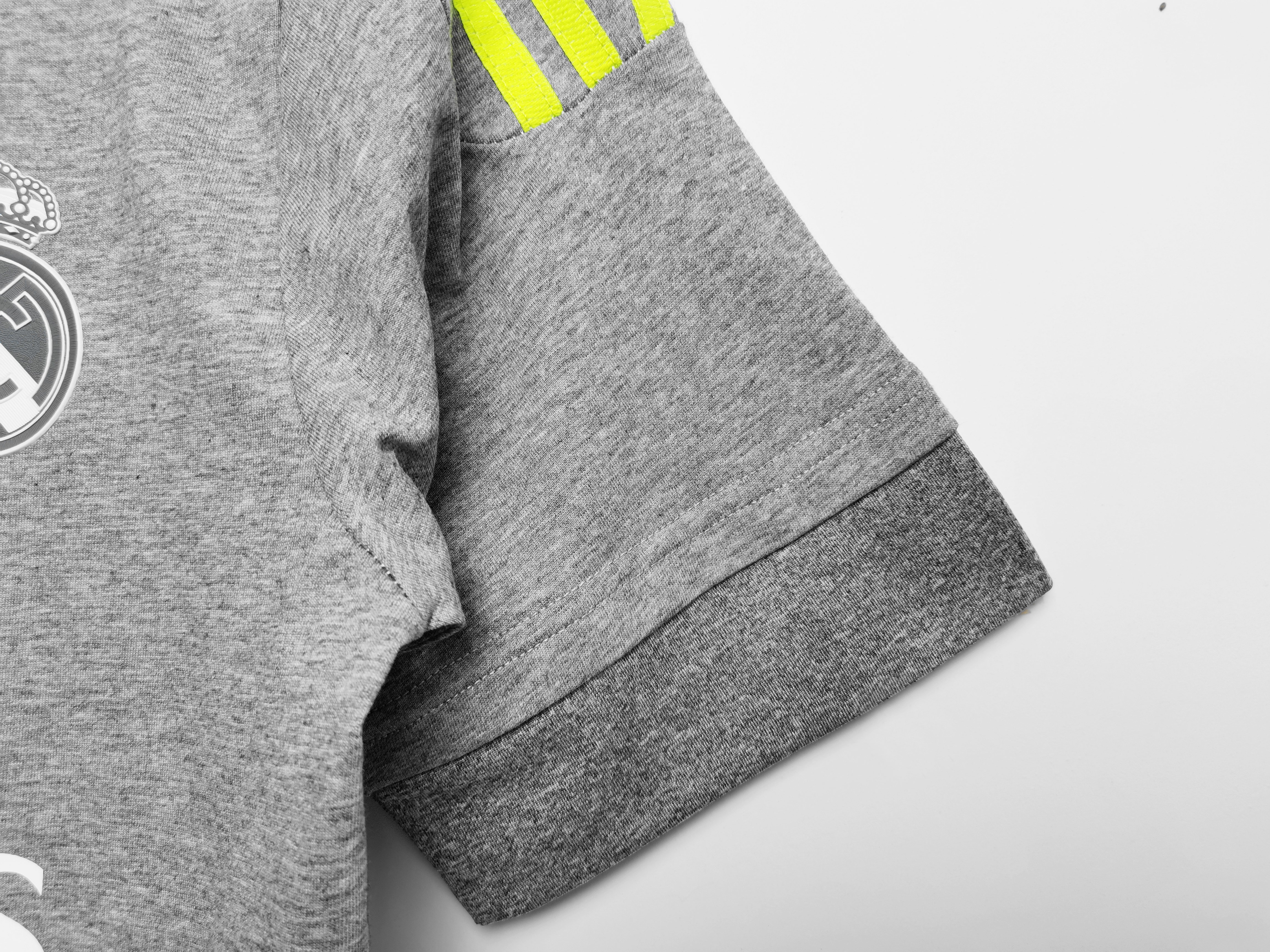 2015-2016 Real Madrid away jersey