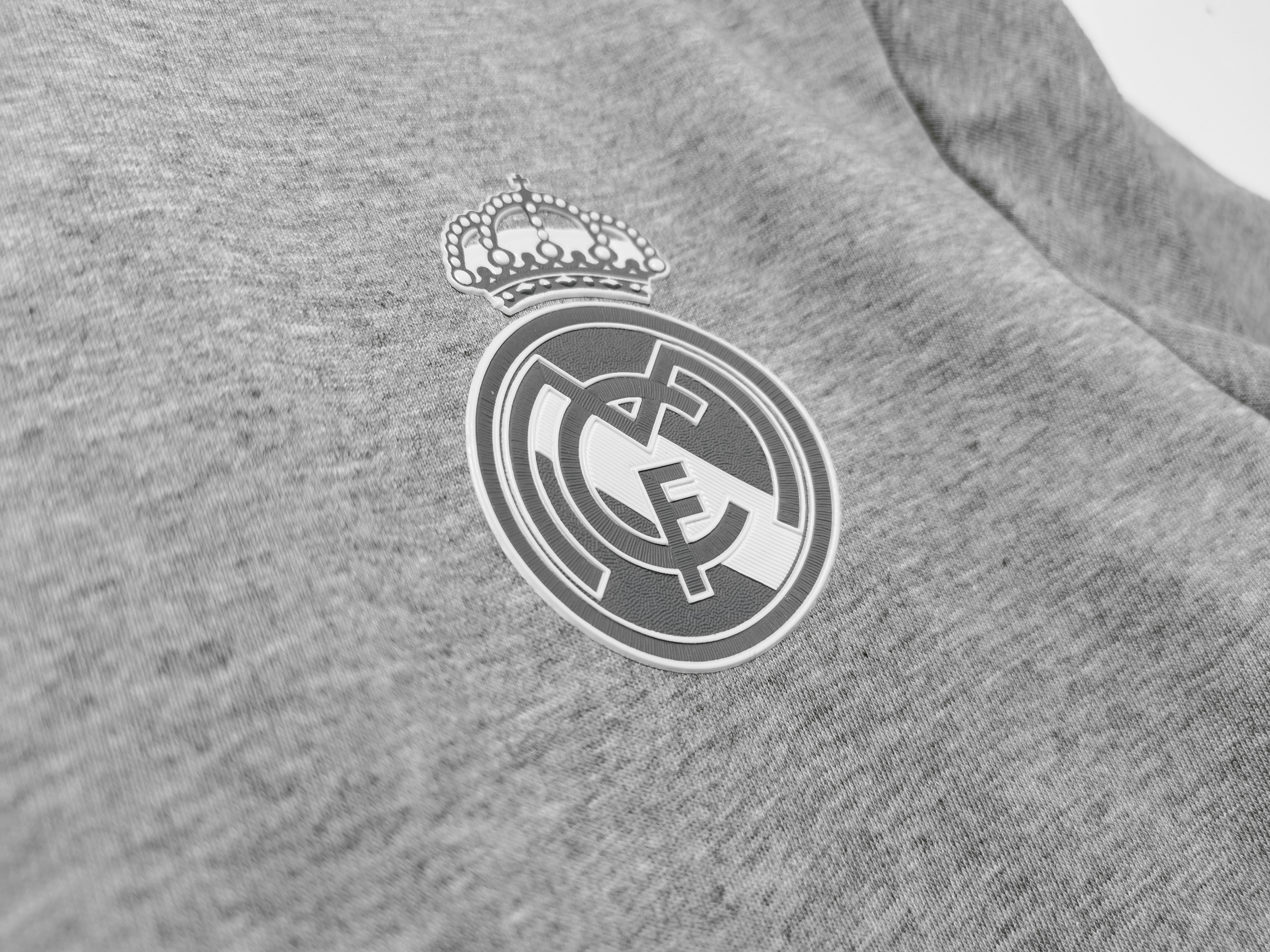 2015-2016 Real Madrid away jersey