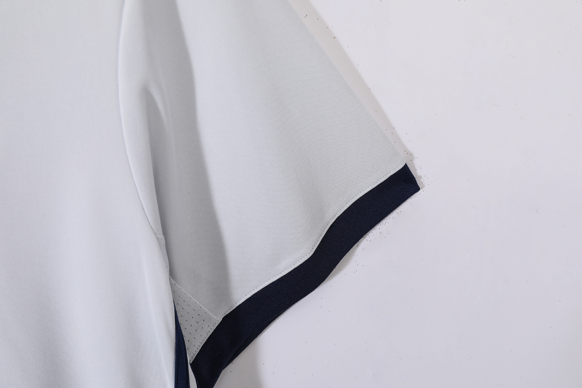 2016-2017 Real Madrid home jersey