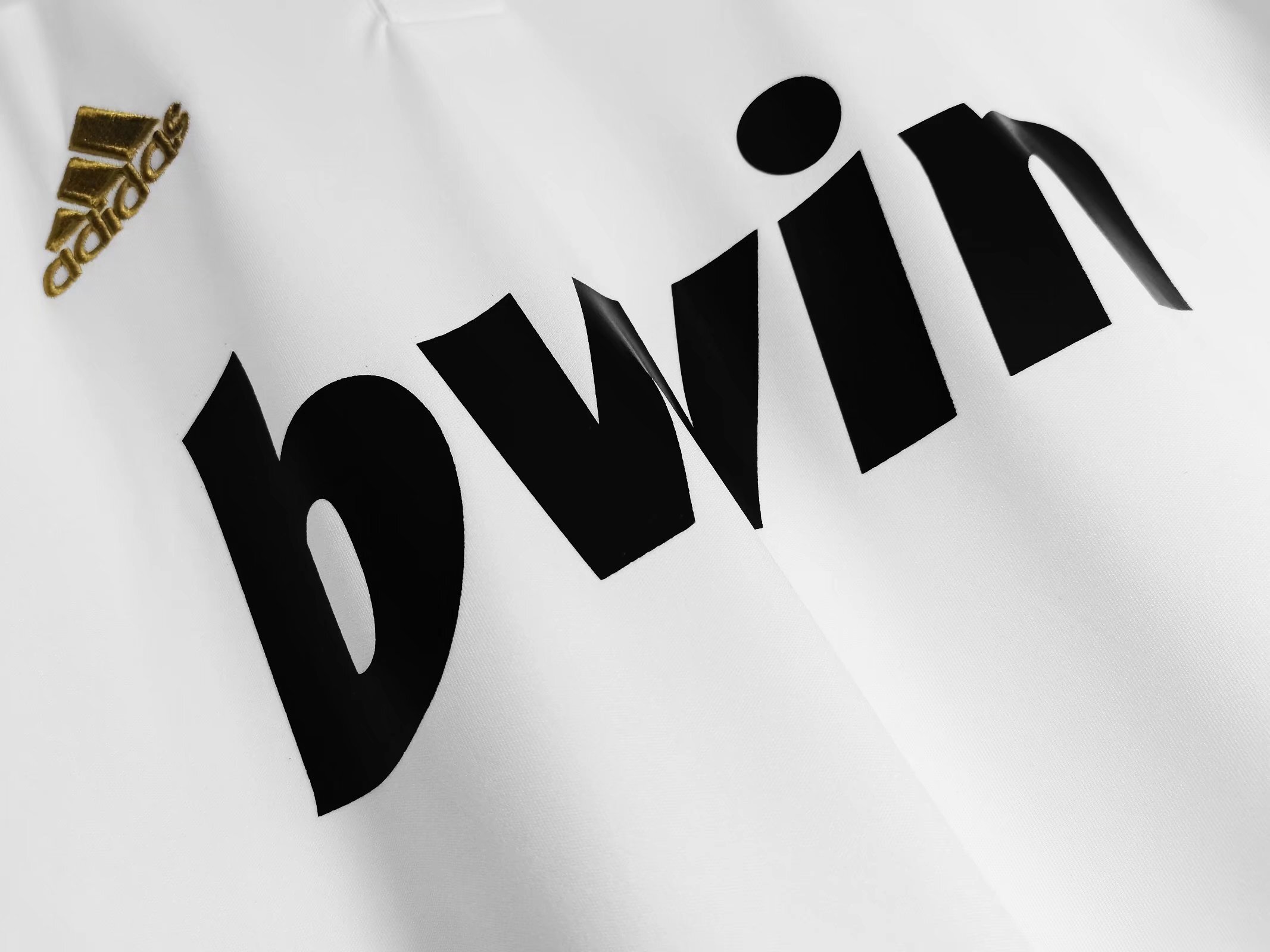 2011-2012 Real Madrid home jersey