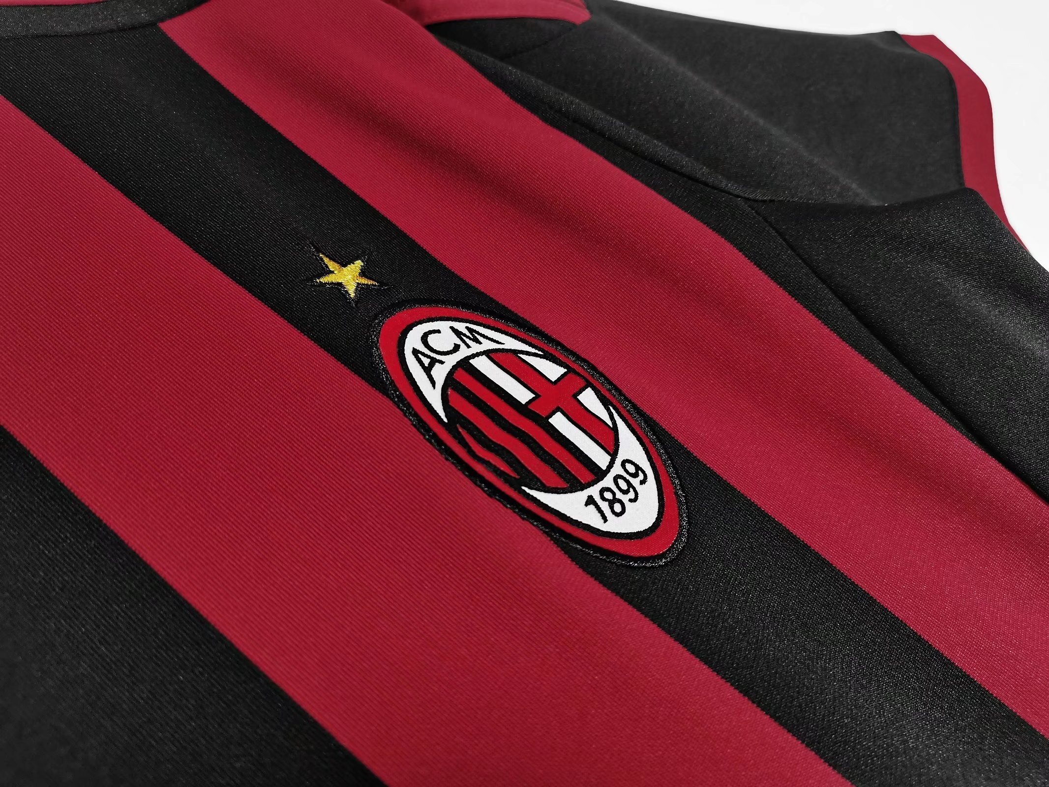 2009-2010 AC Milan home jersey
