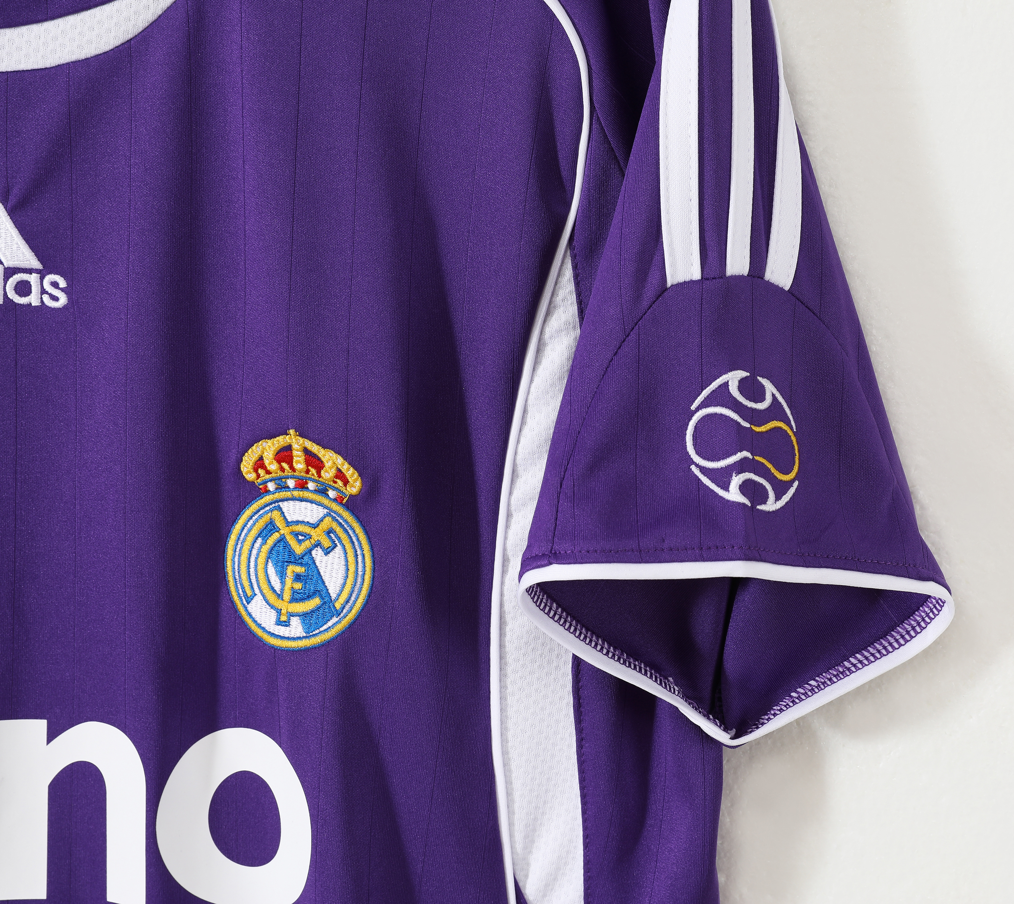 2006-2007 Real Madrid away jersey