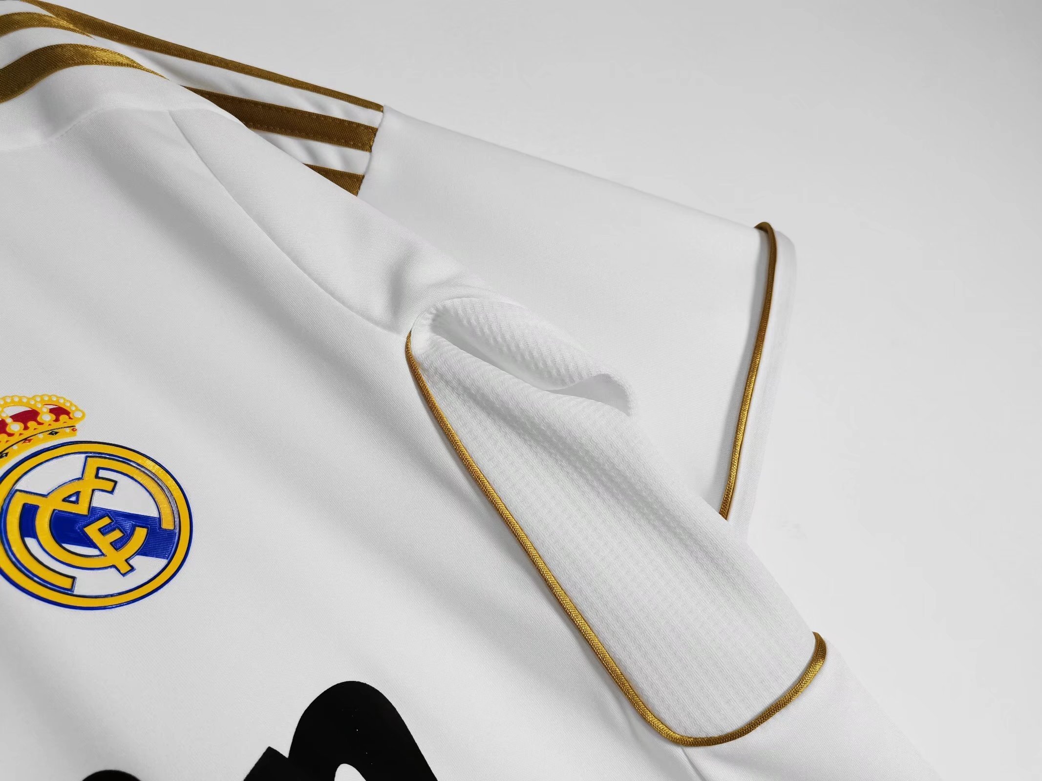 2011-2012 Real Madrid home jersey