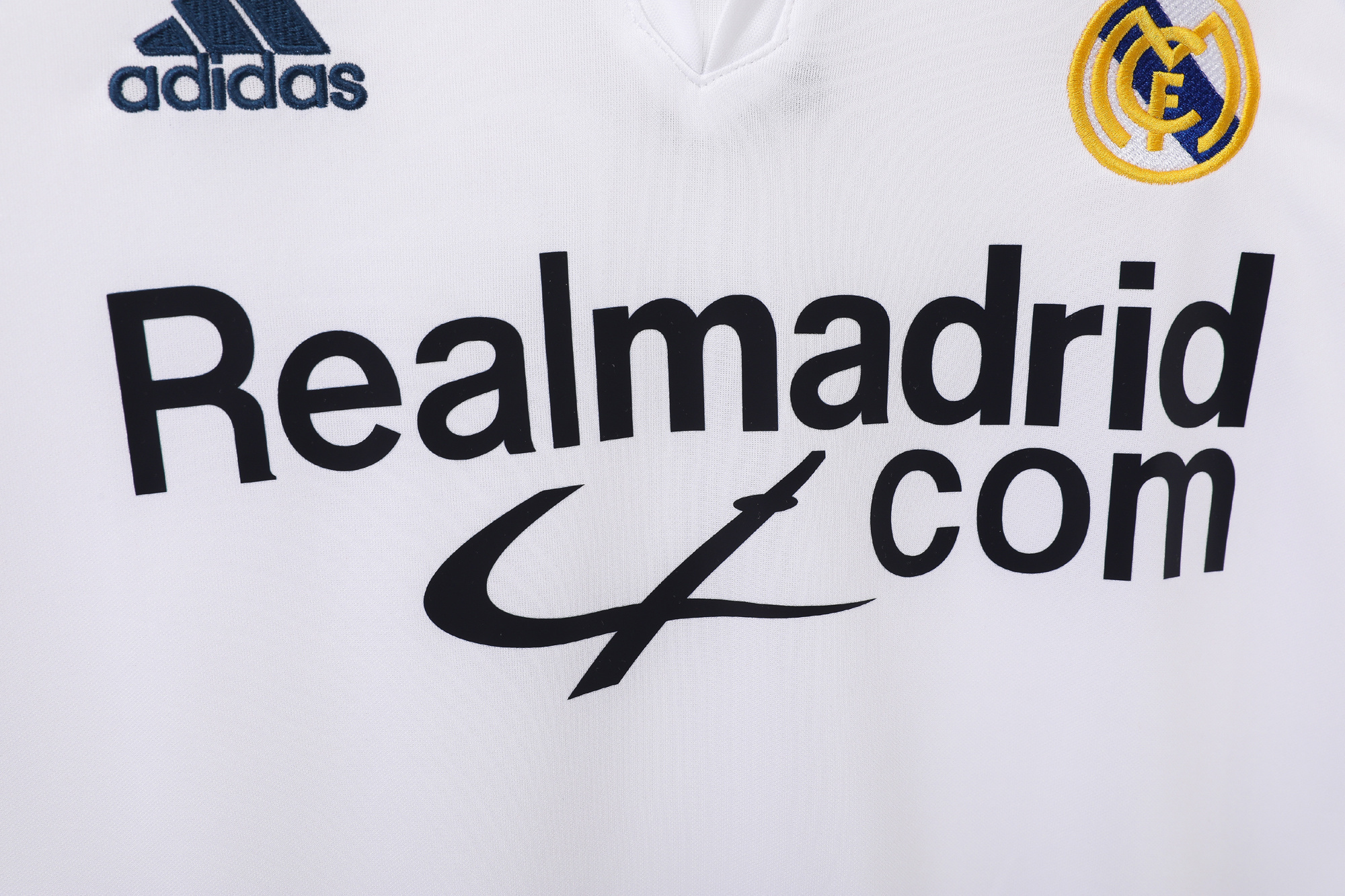2001-2002 Real Madrid home jersey
