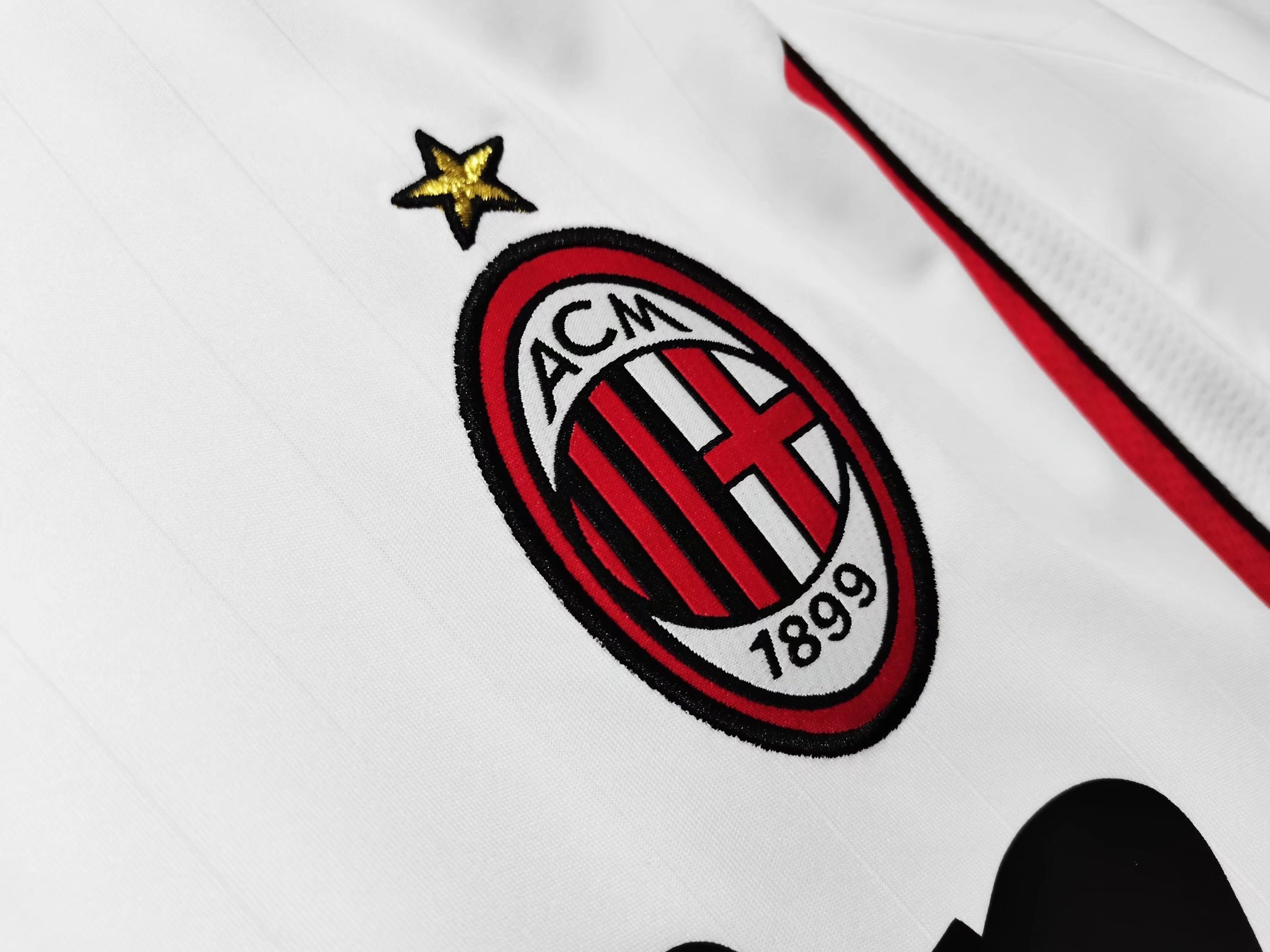 2006-2007 AC Milan away jersey