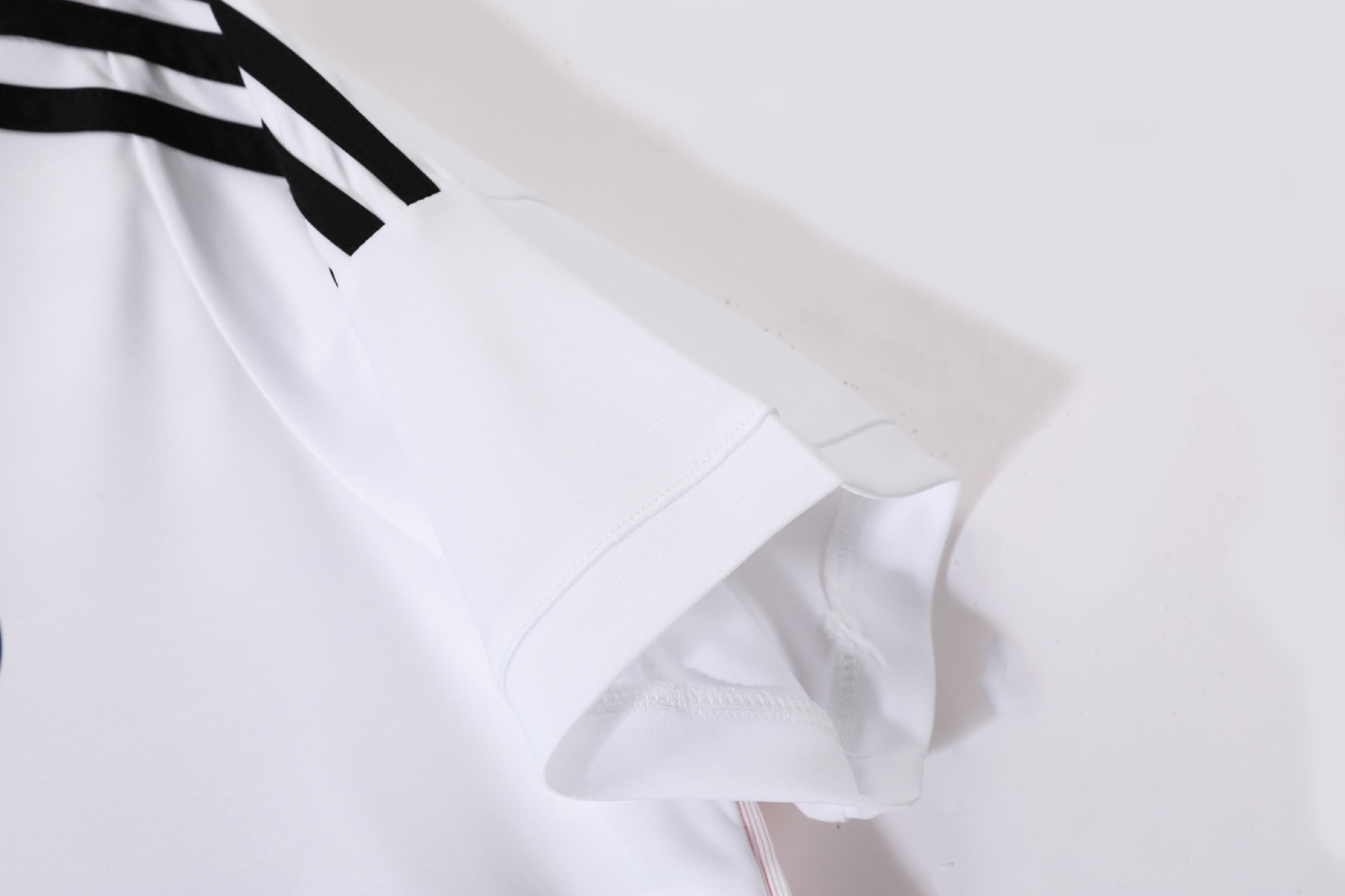 2014-2015 Real Madrid home jersey