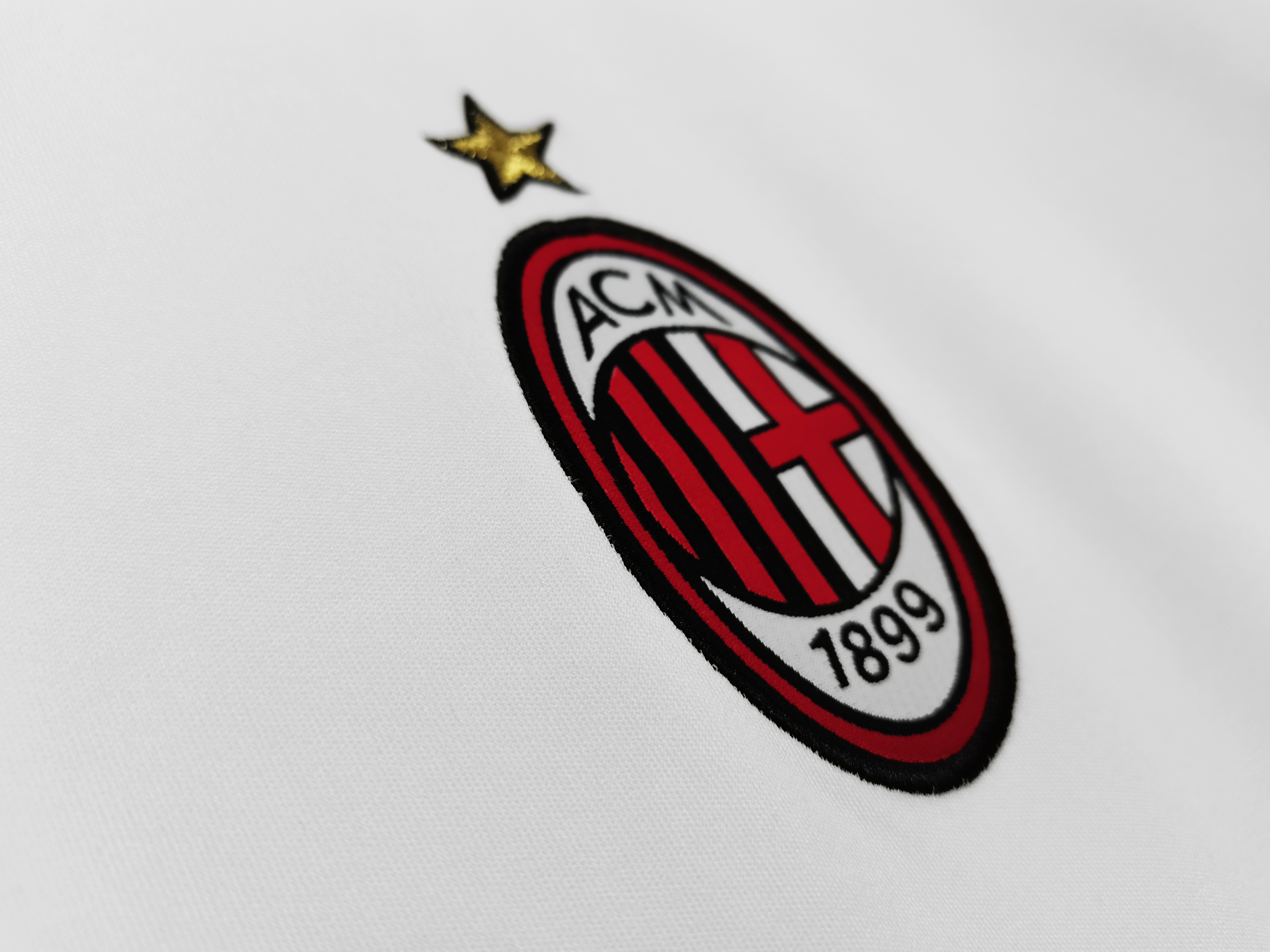 2009-2010 AC Milan away jersey