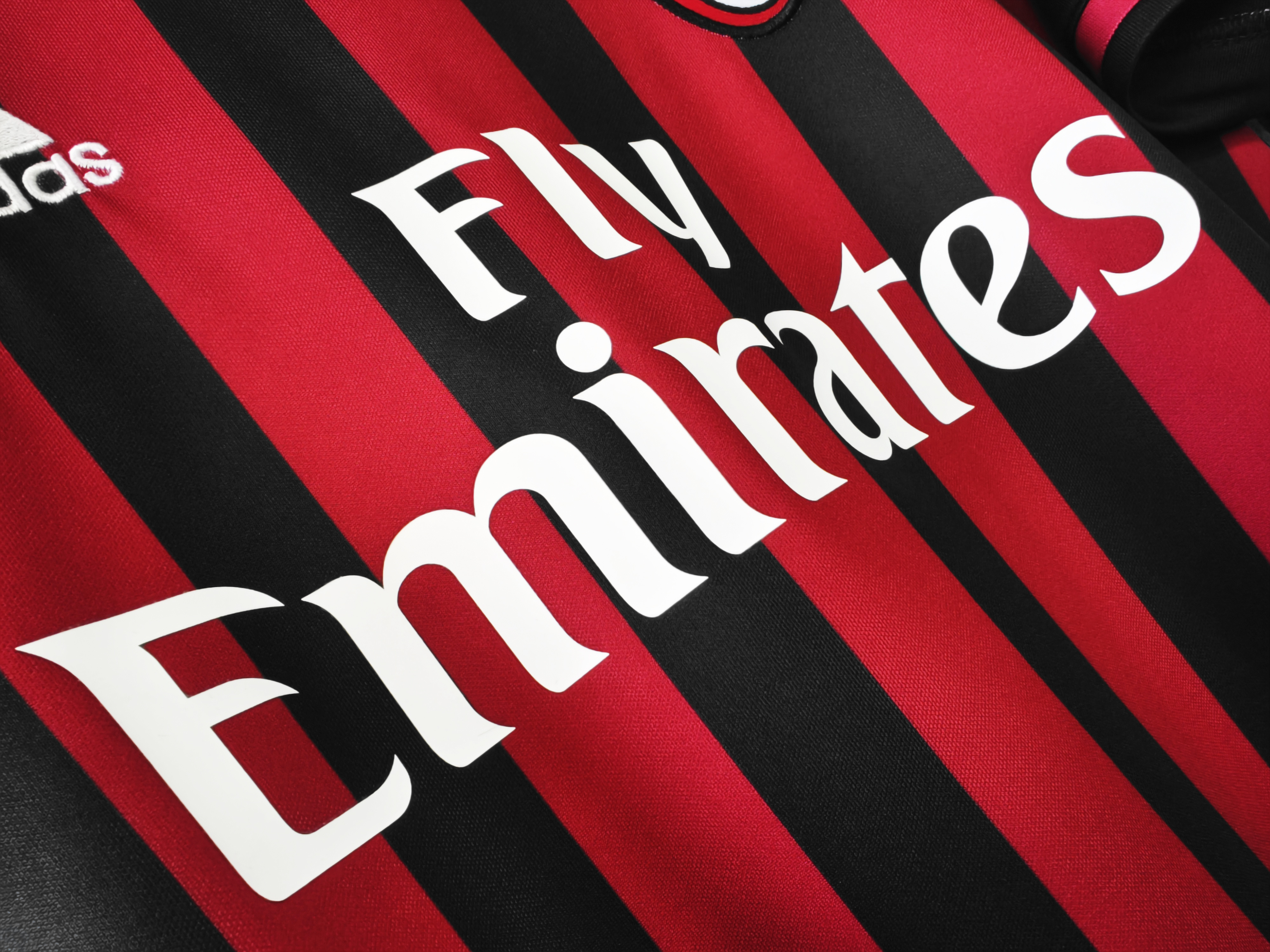 2016-2017 AC Milan home jersey