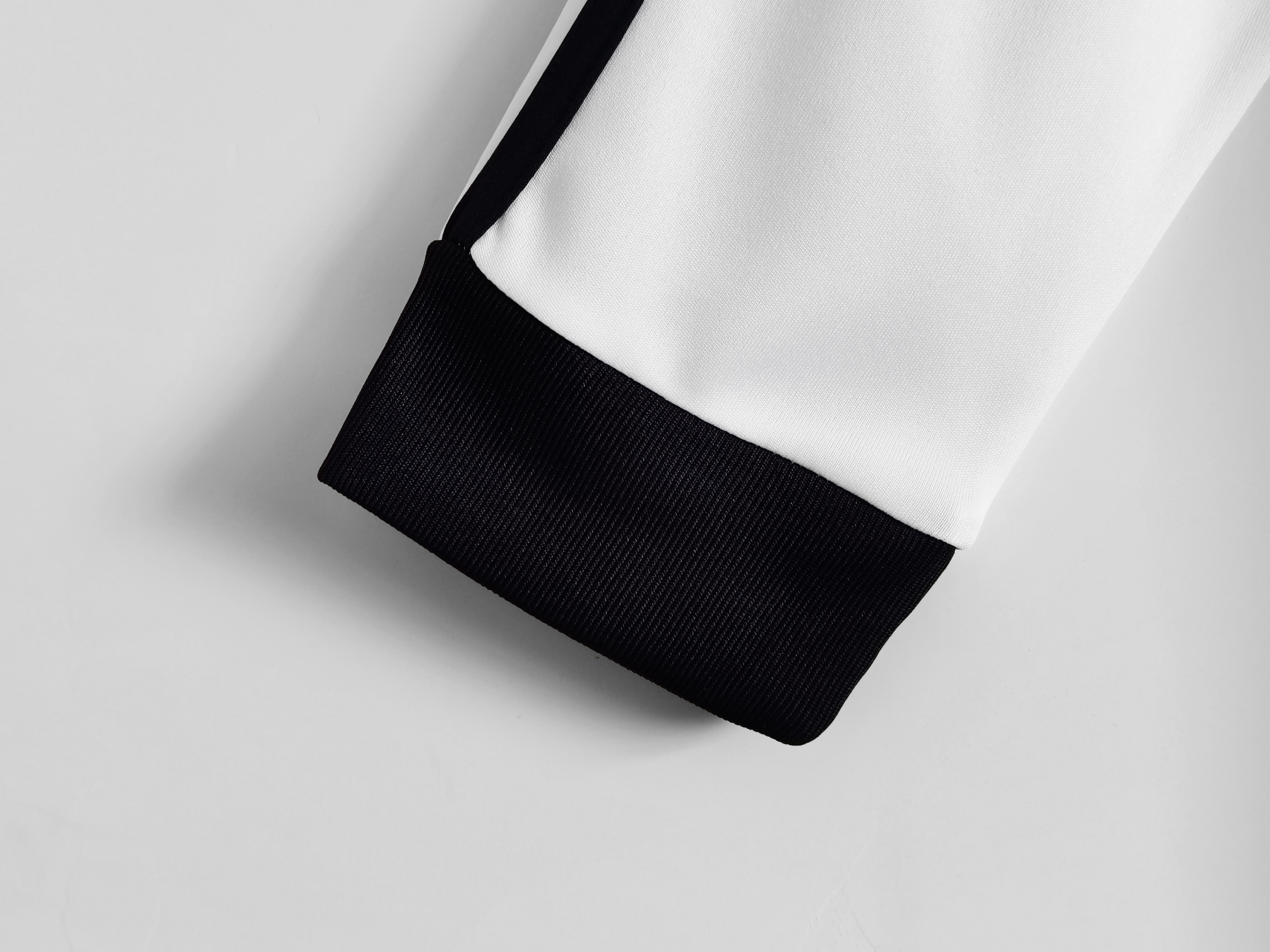 Long sleeves 2012-2013 Real Madrid home jersey