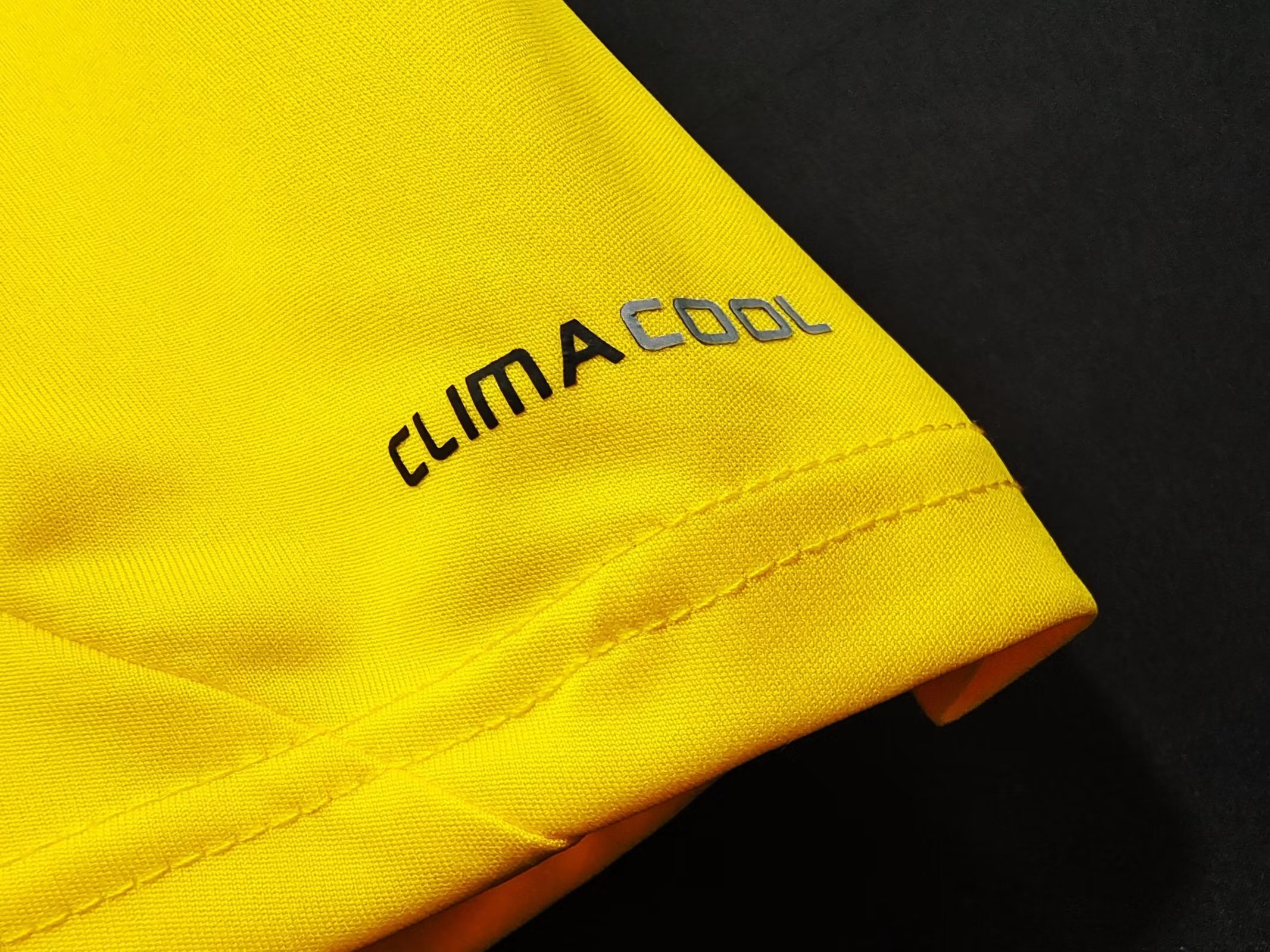 2011-2012 Real Madrid Goalkeeper jersey