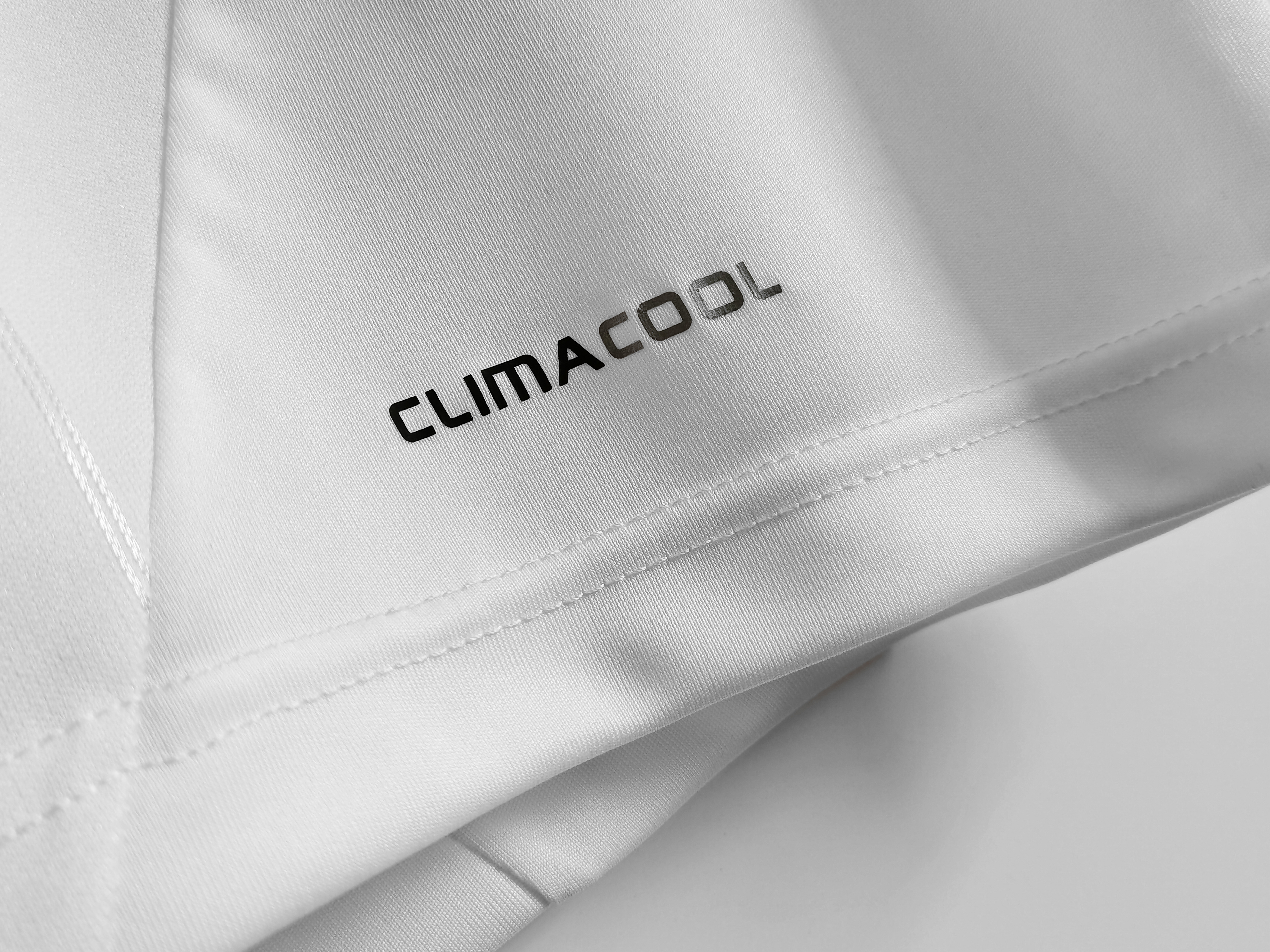 Long sleeves 2012-2013 Real Madrid home jersey