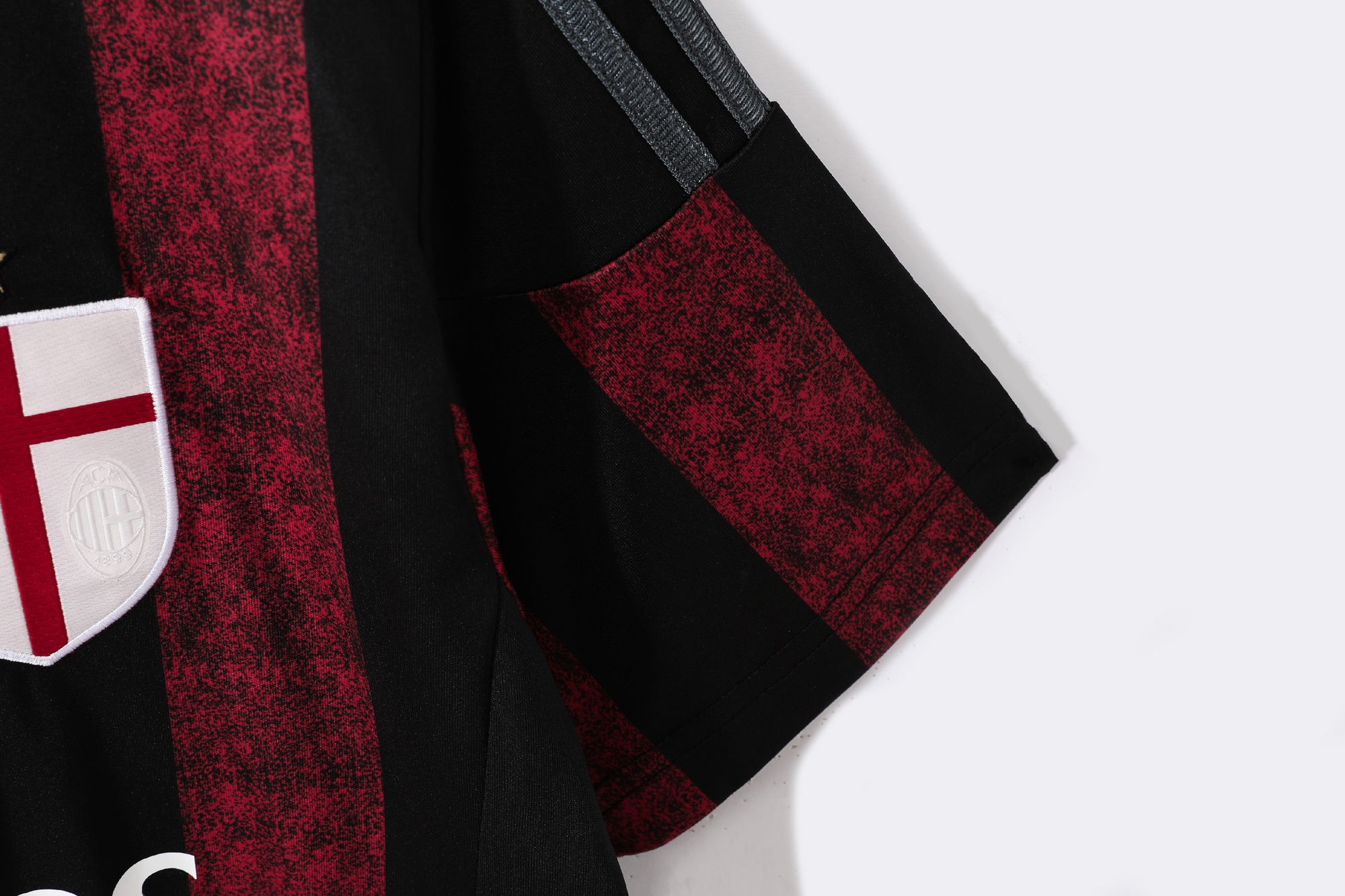 2015-2016 AC Milan home jersey