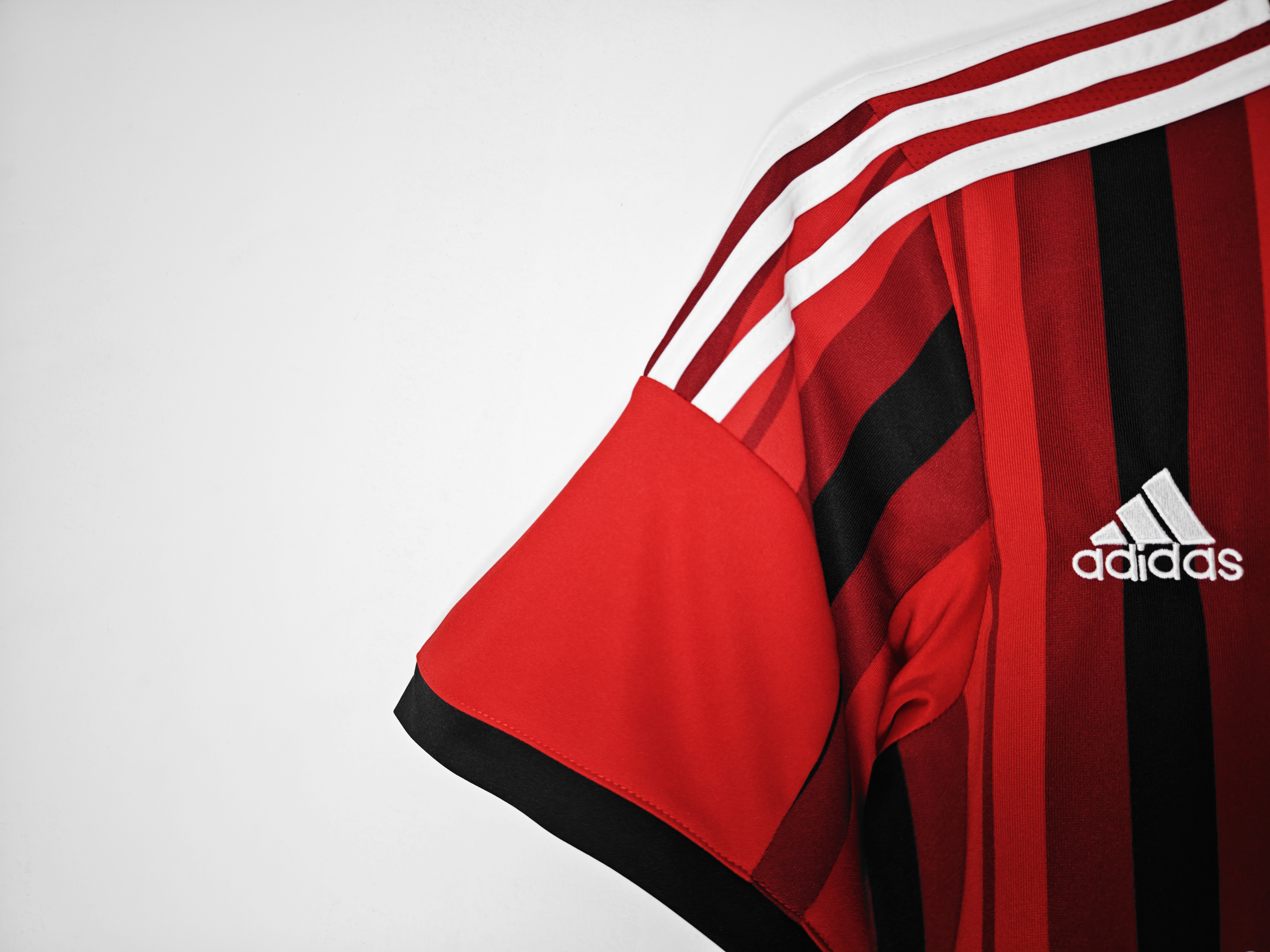 2014-2015 AC Milan home jersey