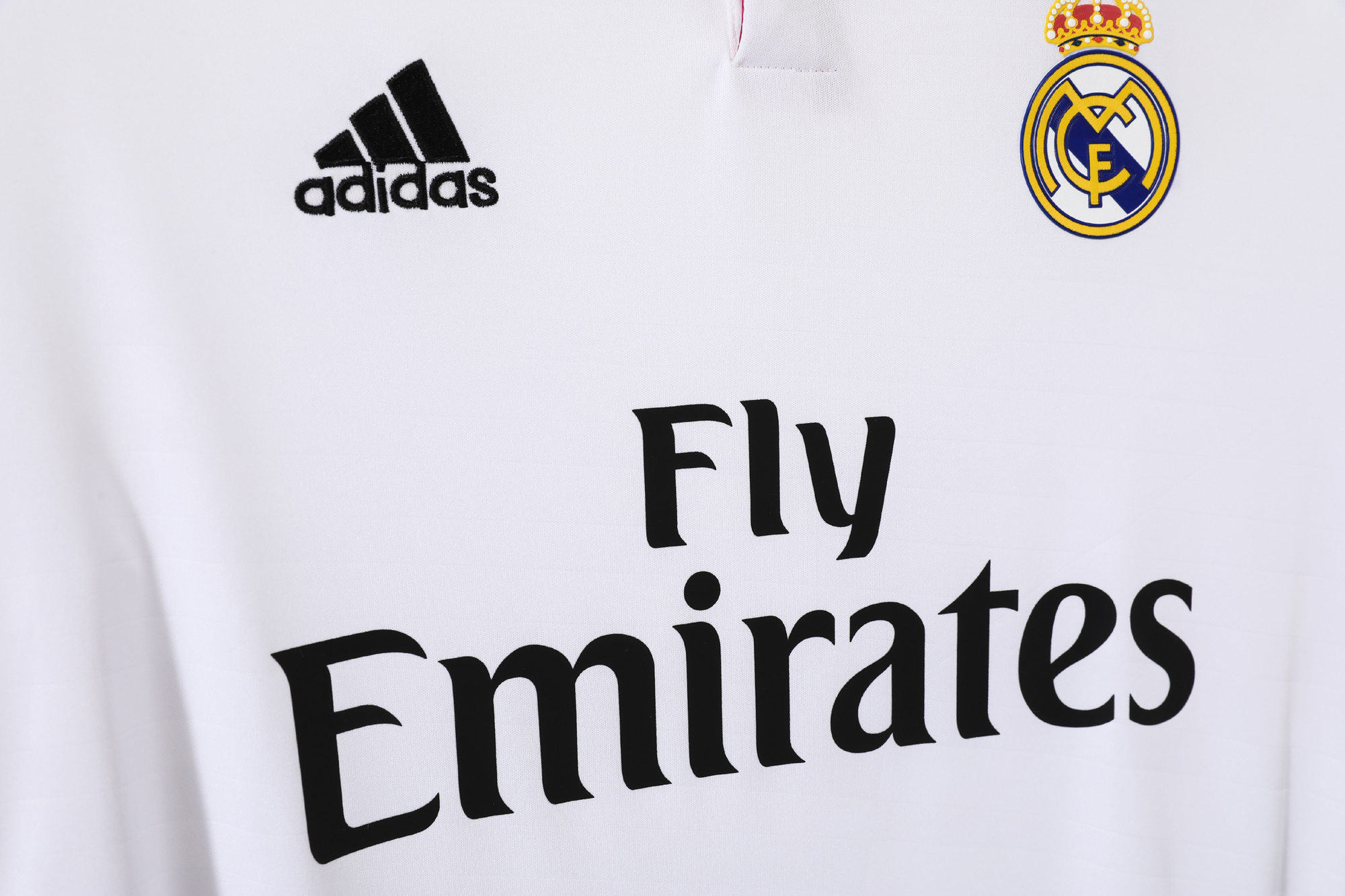2014-2015 Real Madrid home jersey