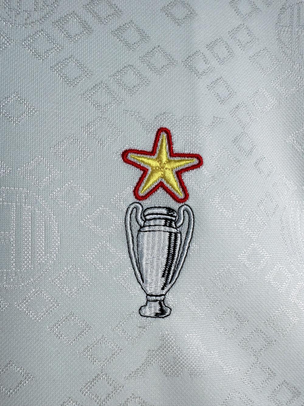 1989-1990 AC Milan away jersey