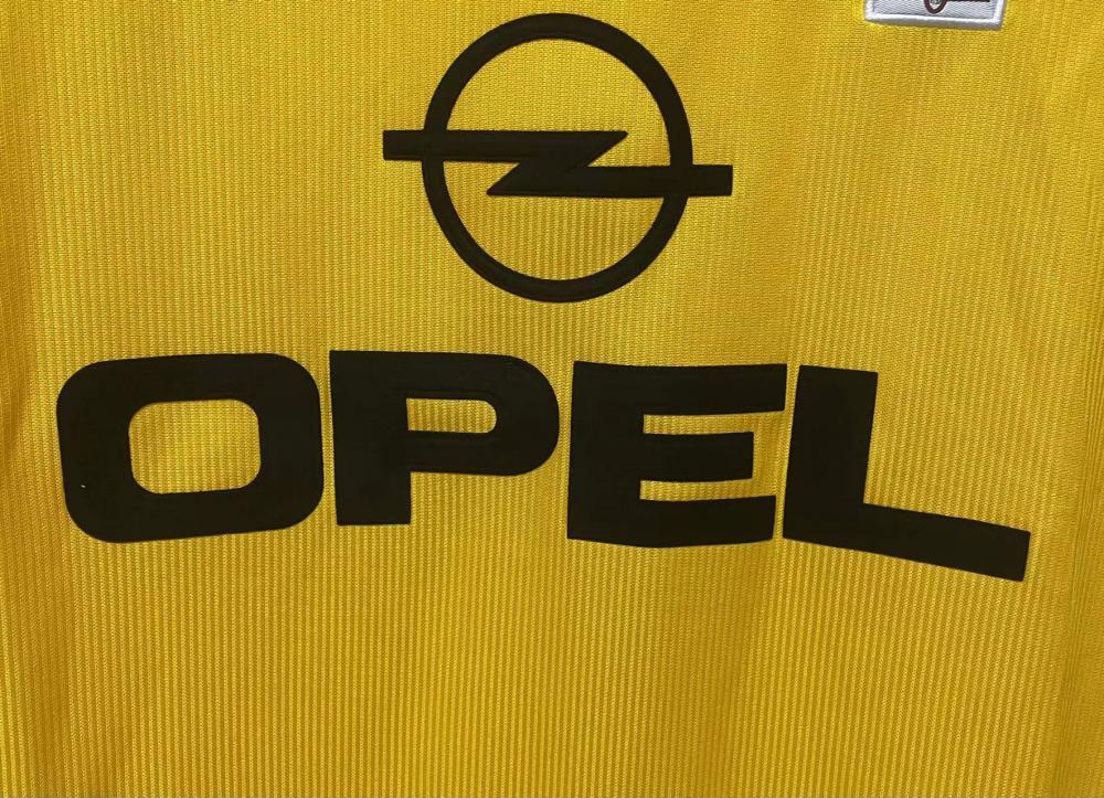 1999-2000 AC Milan away jersey