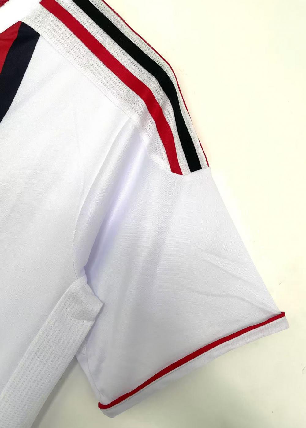 2011-2012 AC Milan away jersey