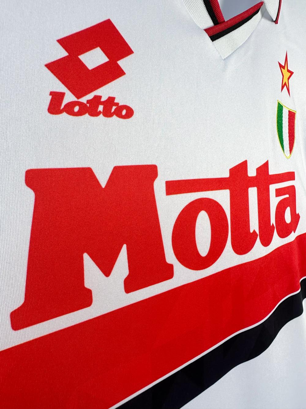 1993-1994 AC Milan away jersey