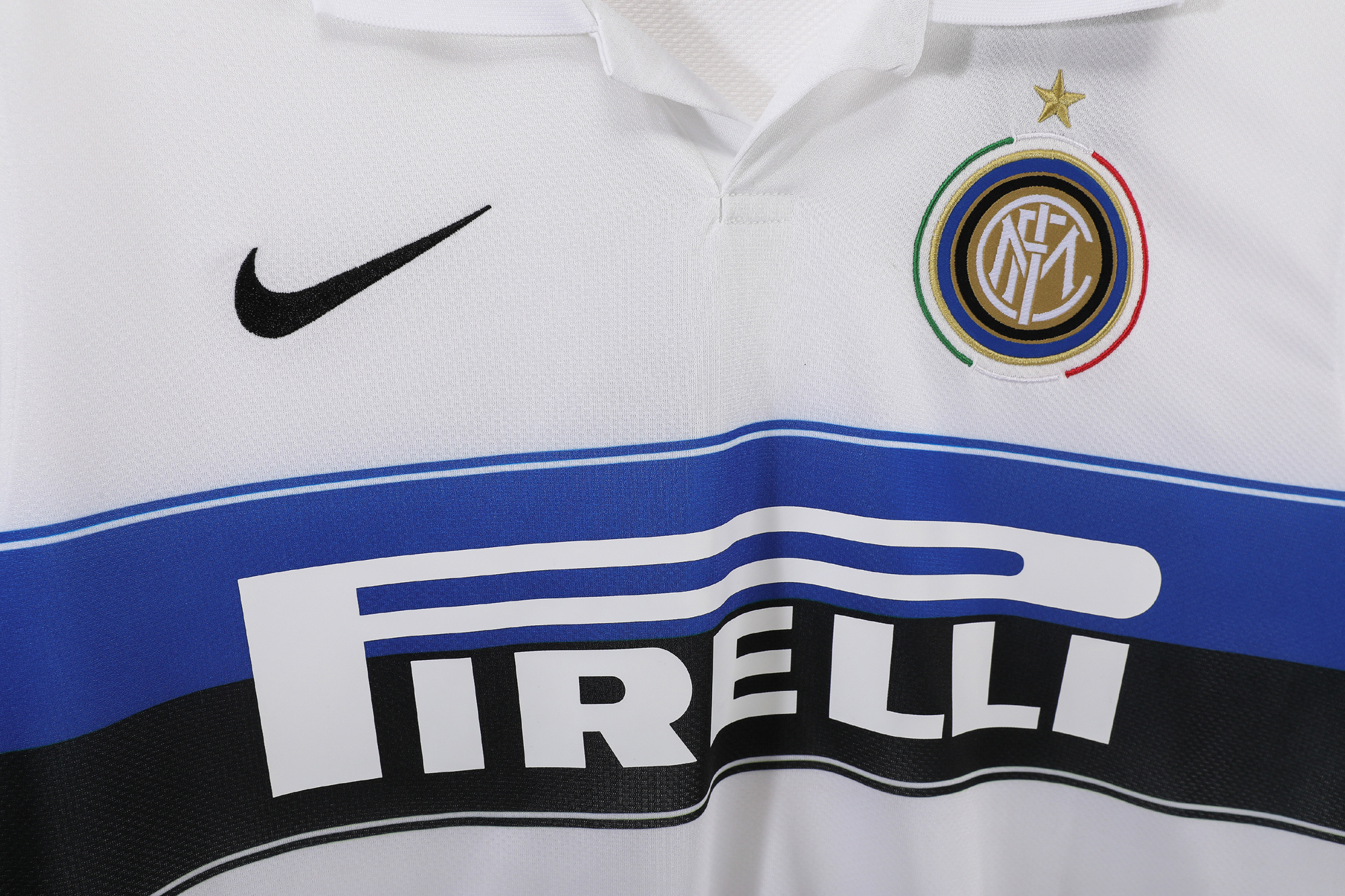 2009-2010 Inter Milan away jersey