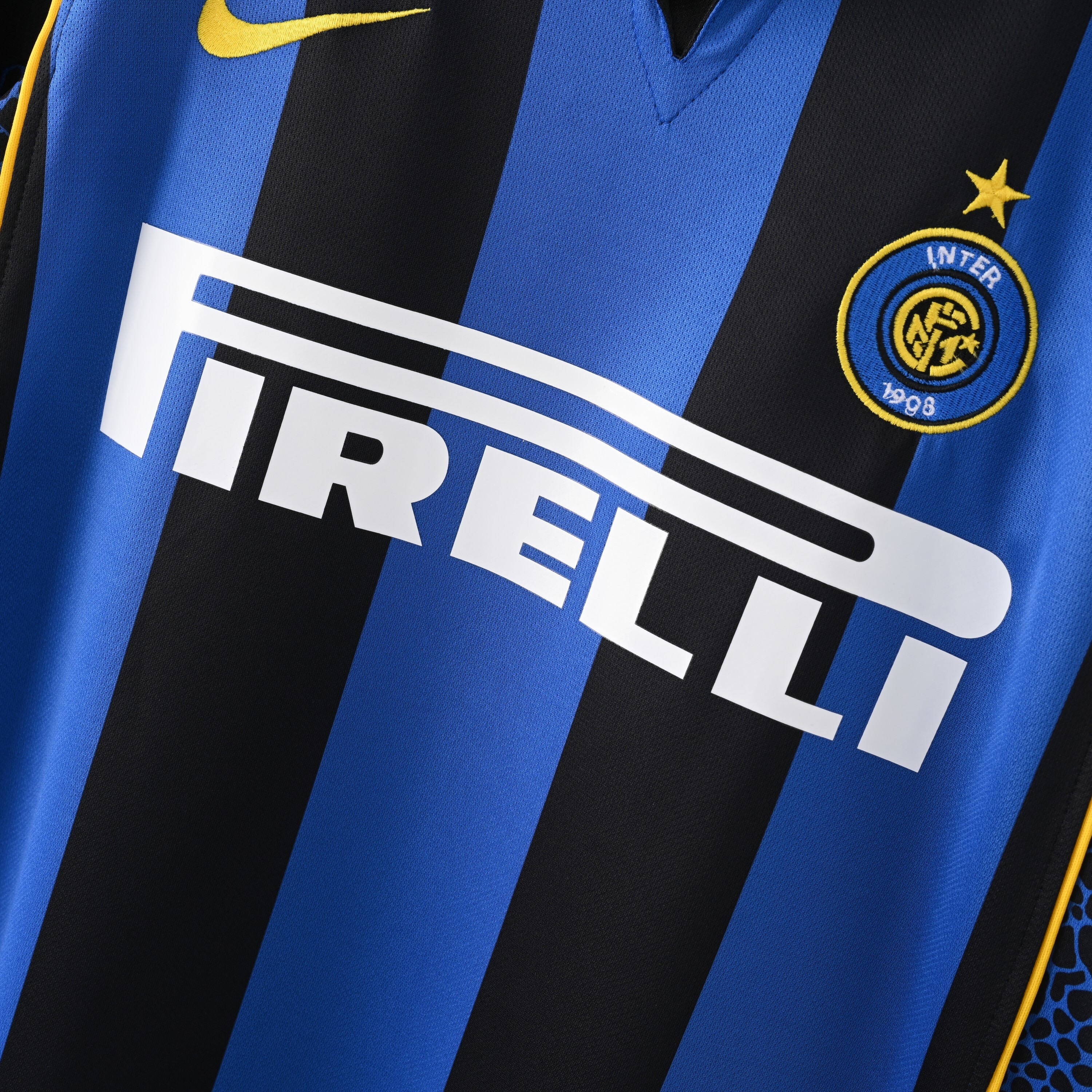 2001-2002 Inter Milan home jersey
