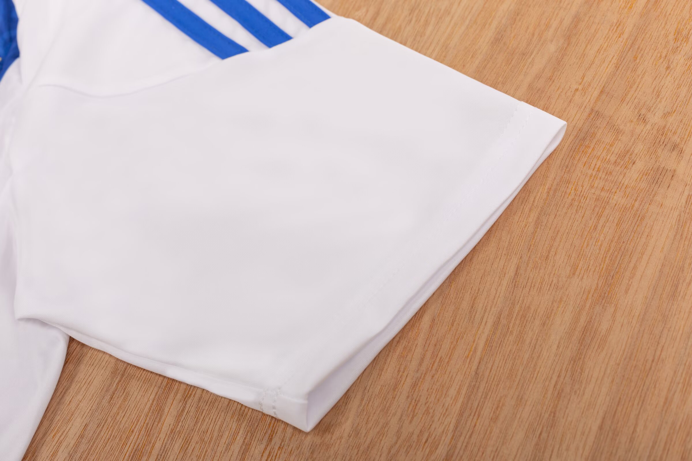 2010-2011 Lyon home jersey