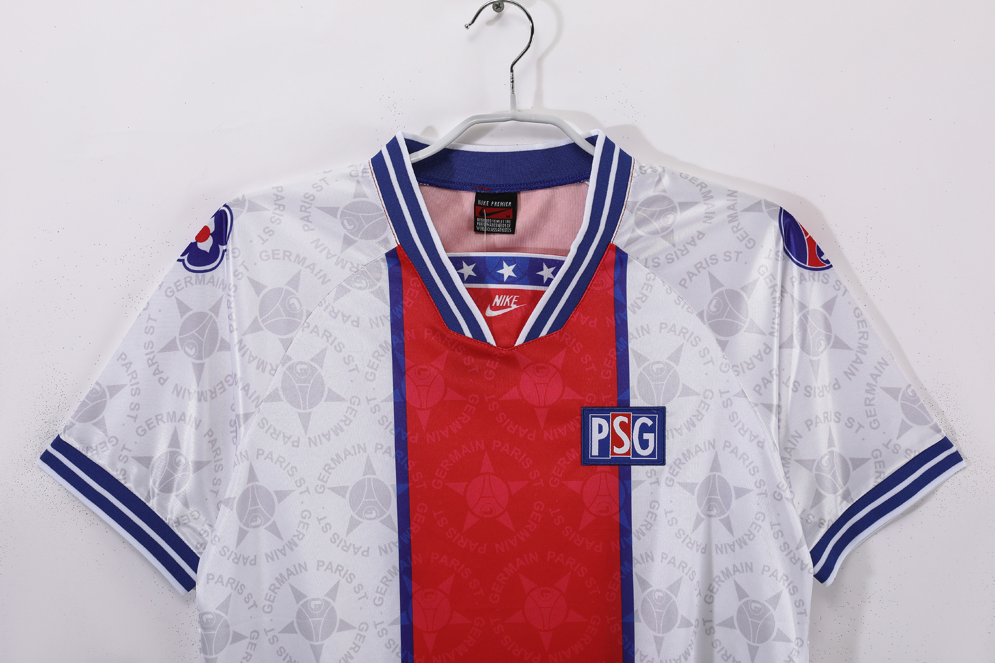 1994-1995 Paris away jersey