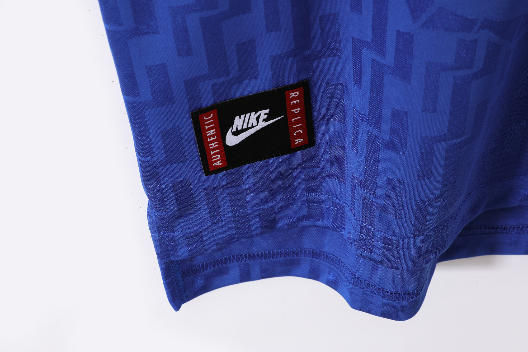 1995 Italy home jersey