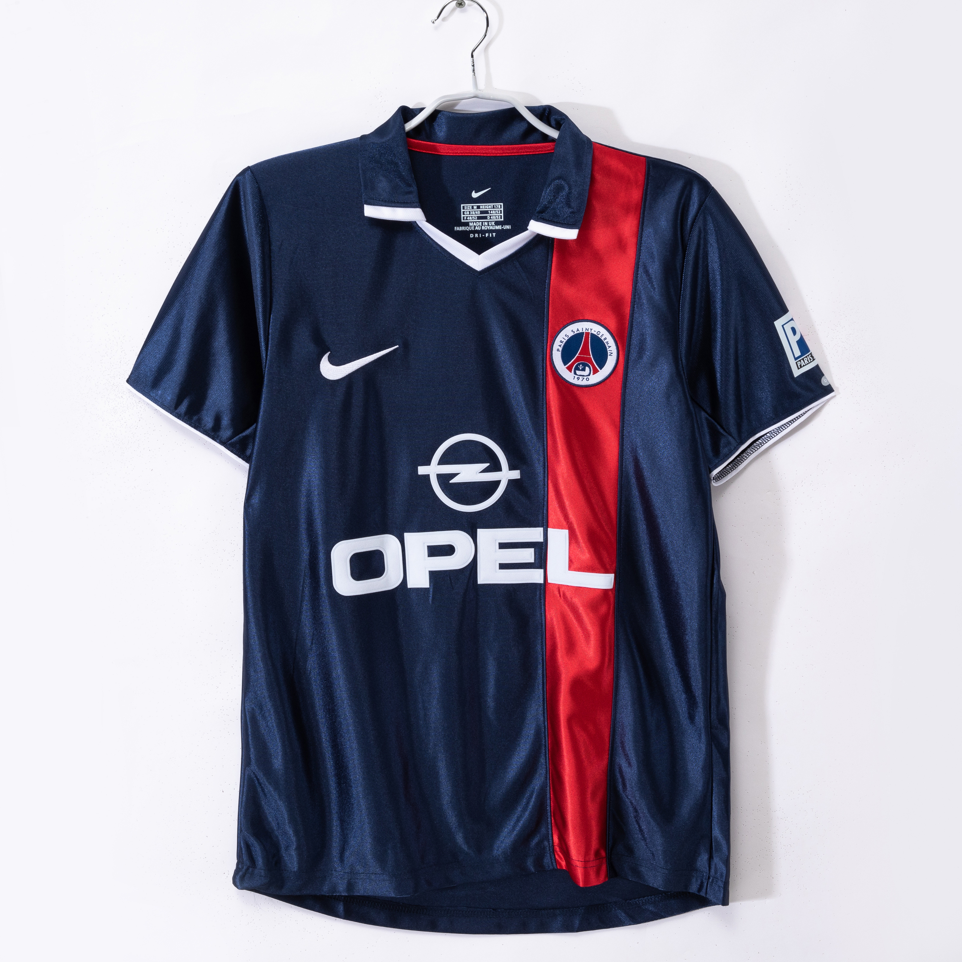 2001-2002 Paris home jersey