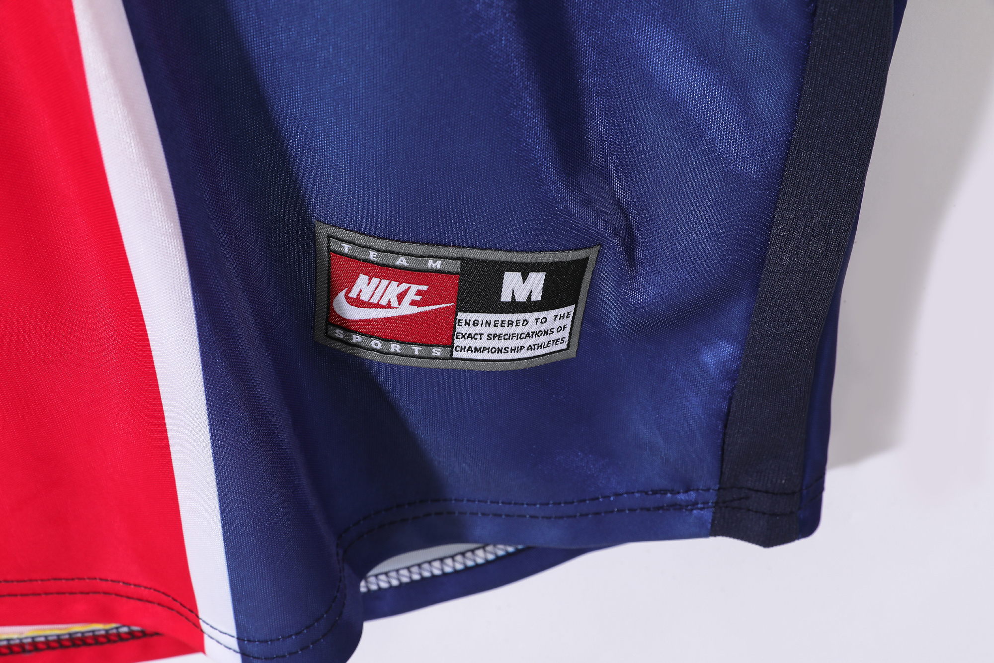 1998-1999 Paris home jersey