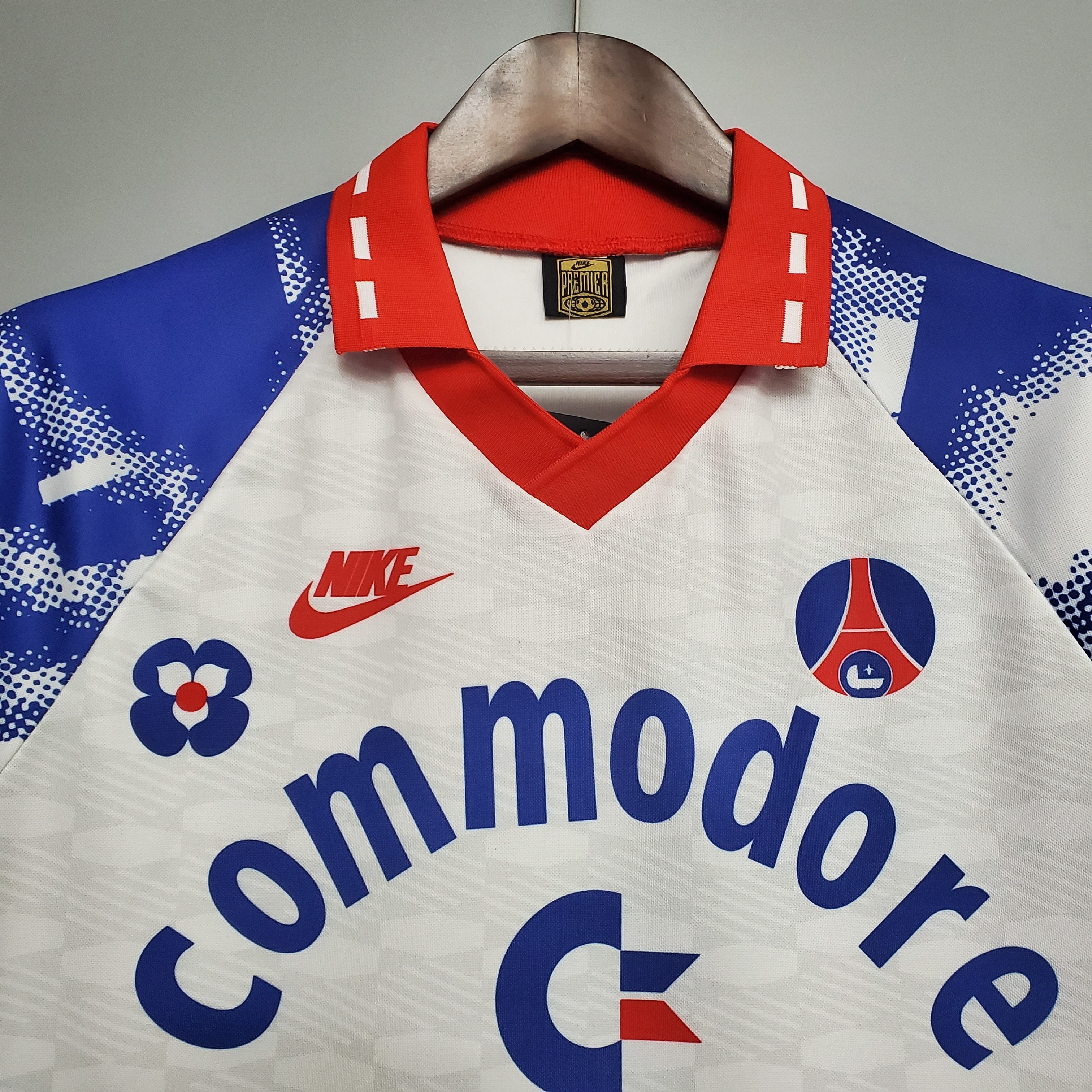 1993-1994 Paris away jersey