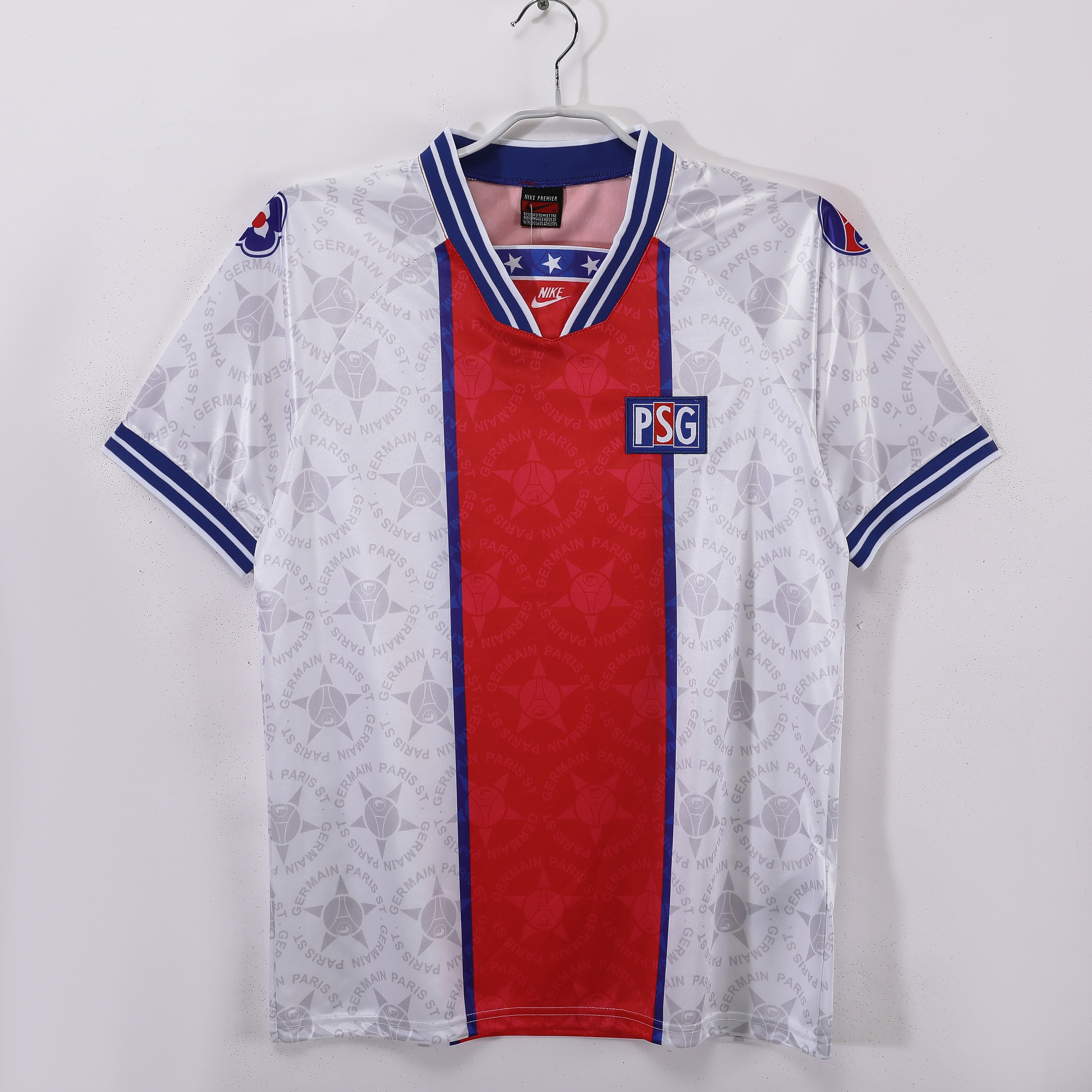 1994-1995 Paris away jersey