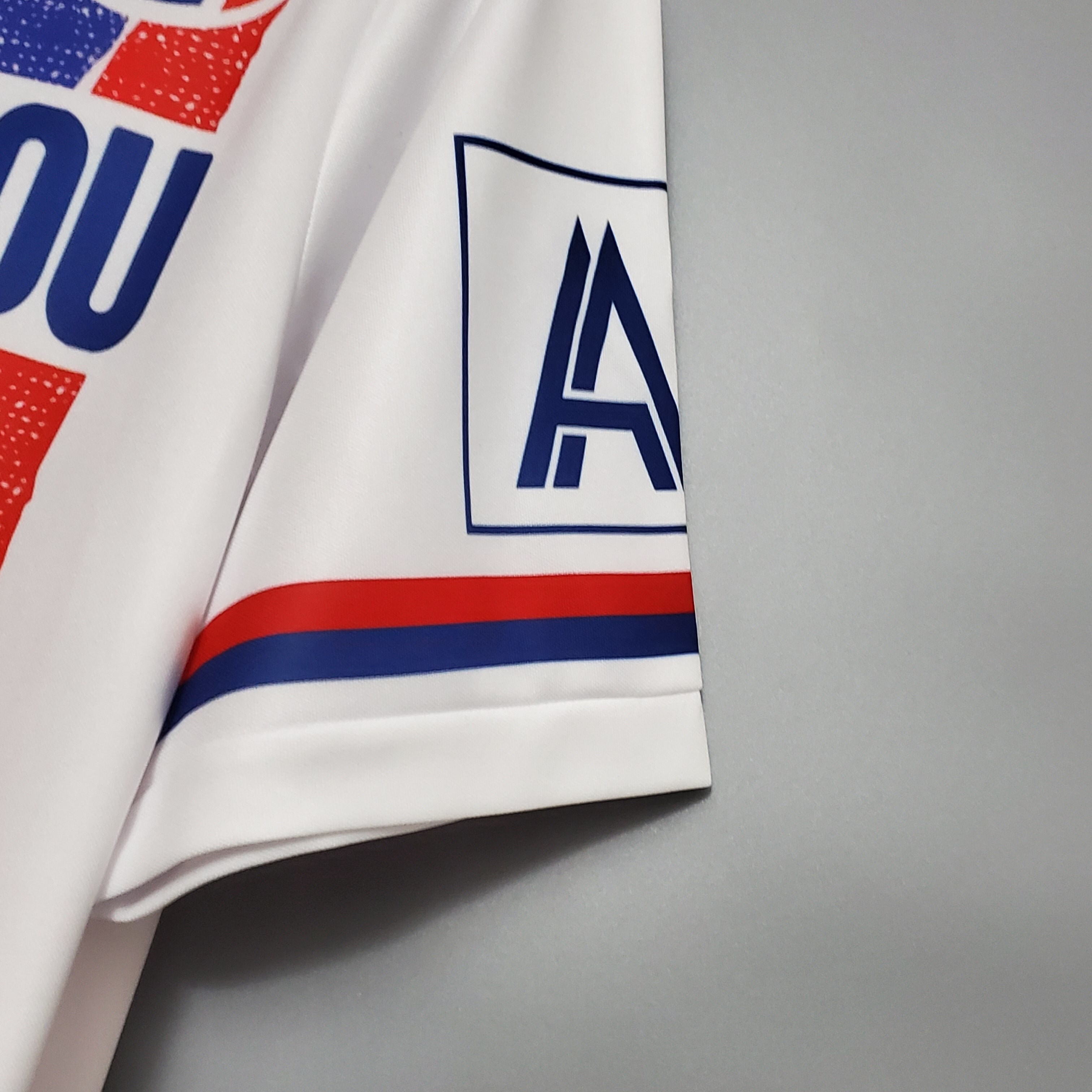 1990-1992 Paris away jersey
