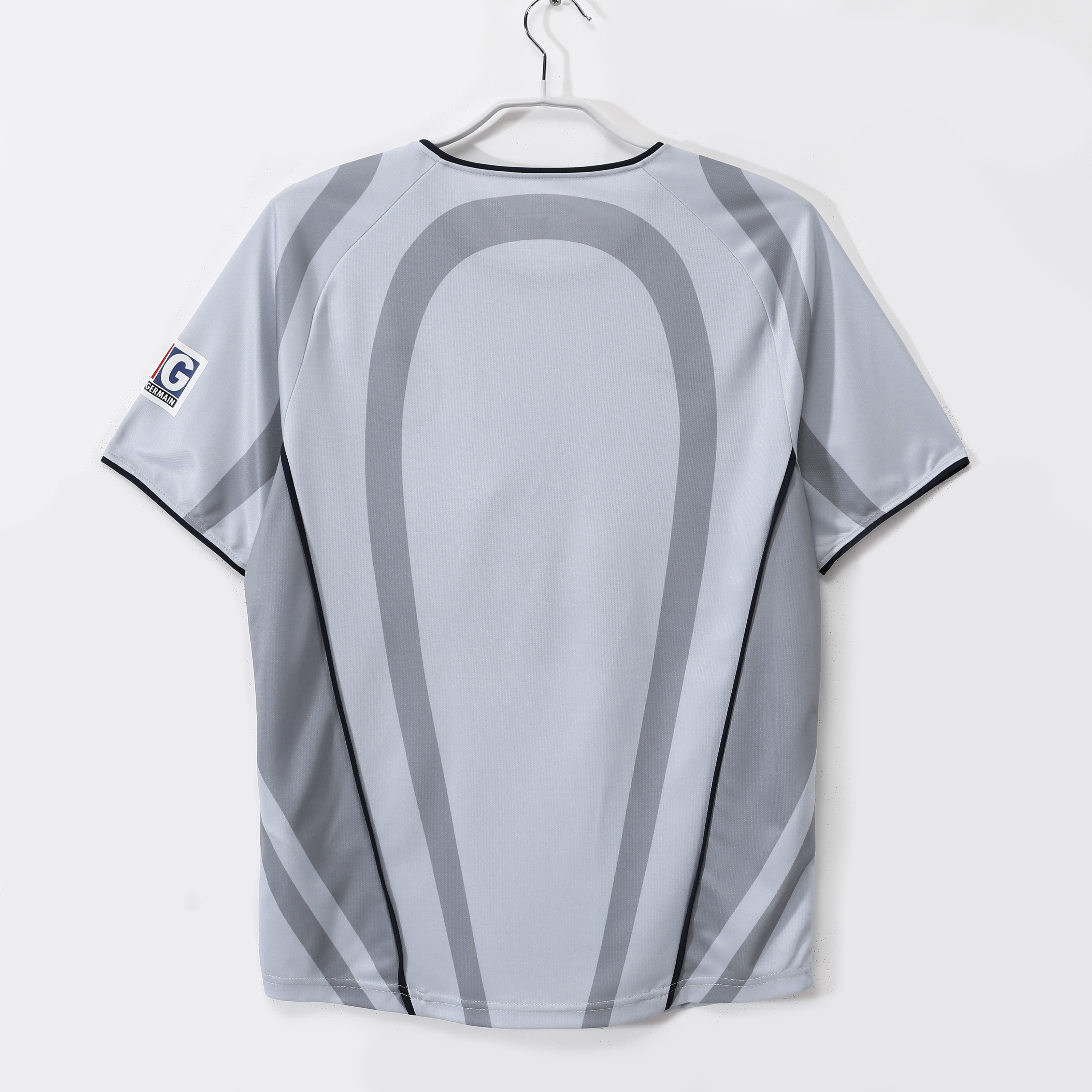 2001-2002 Paris away jersey