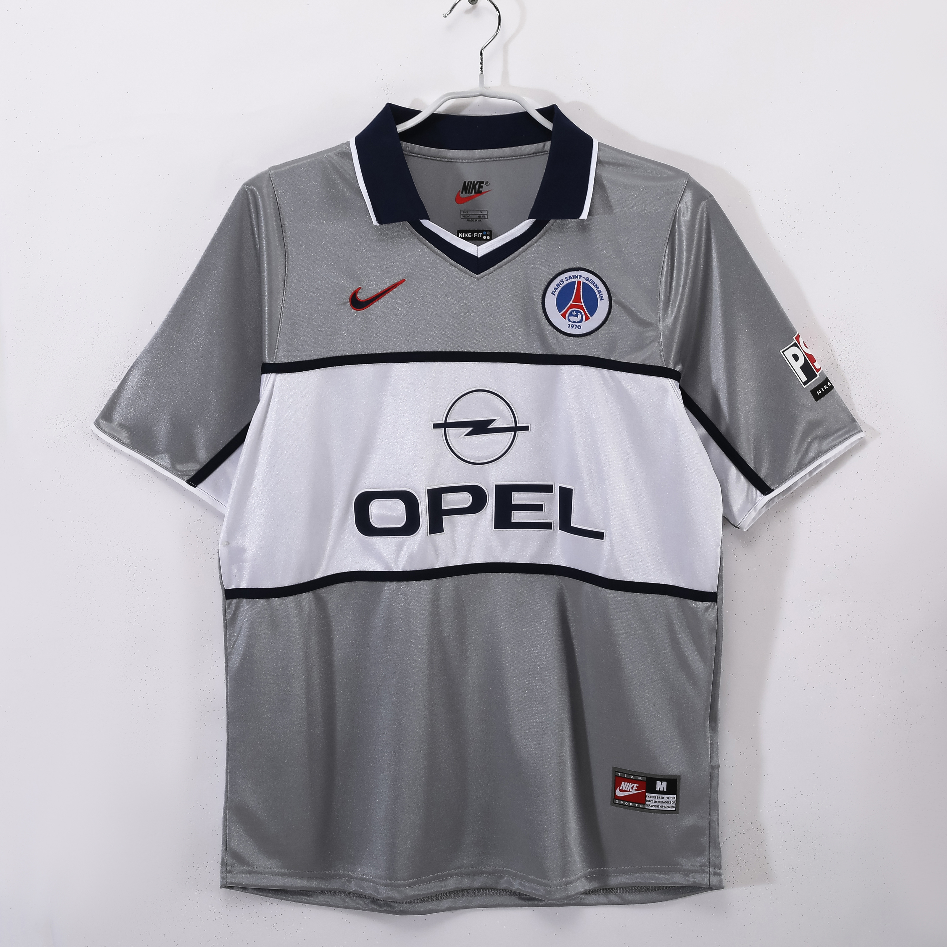 2000-2001 Paris away jersey