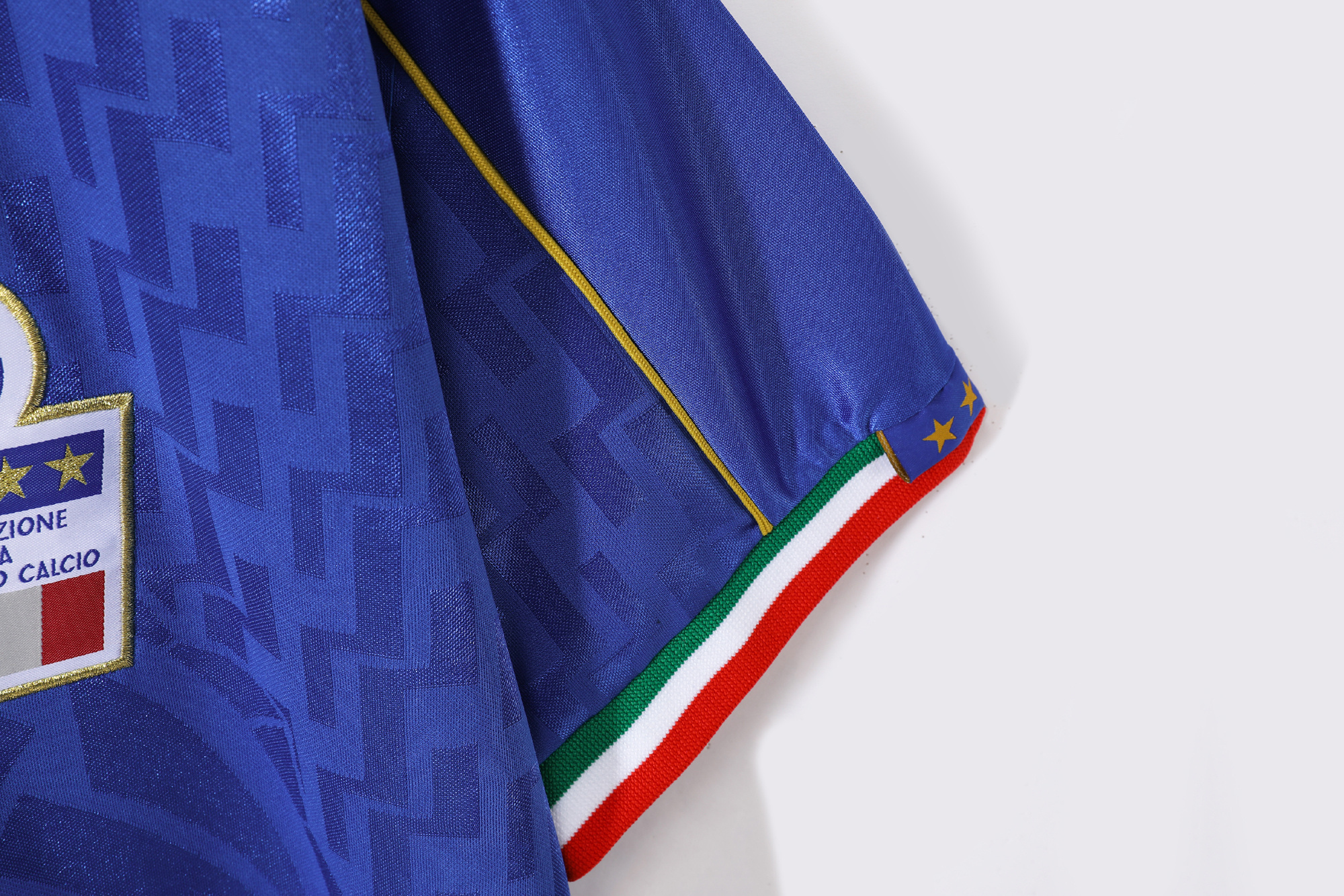1995 Italy home jersey