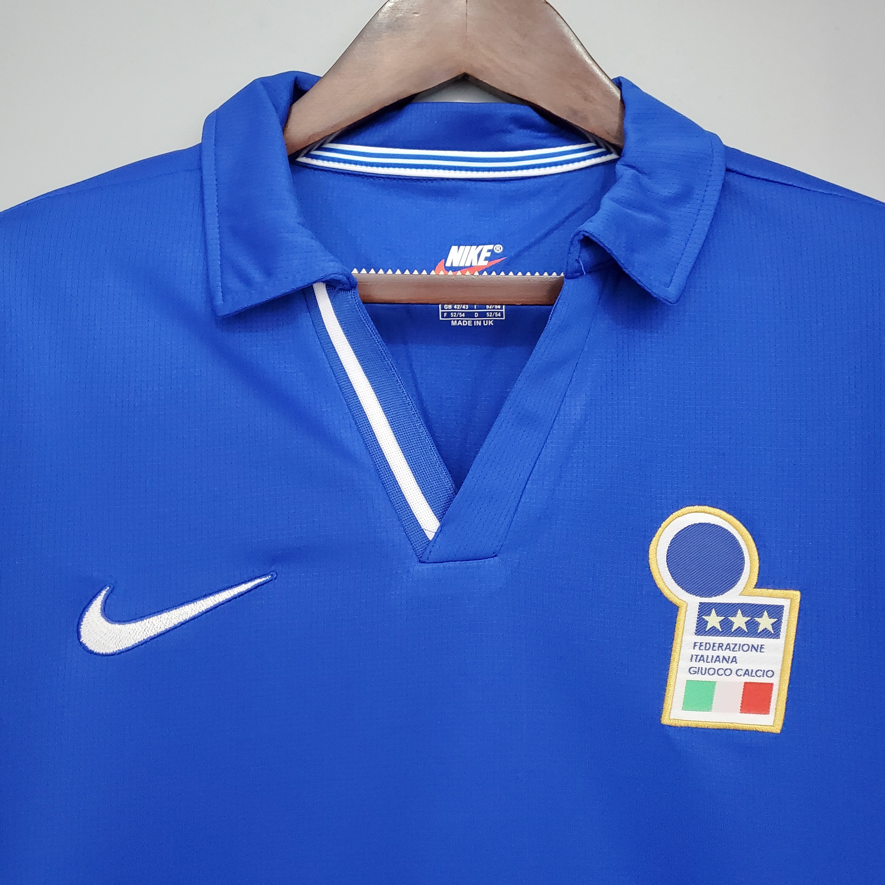 1998 Italy Home jersey