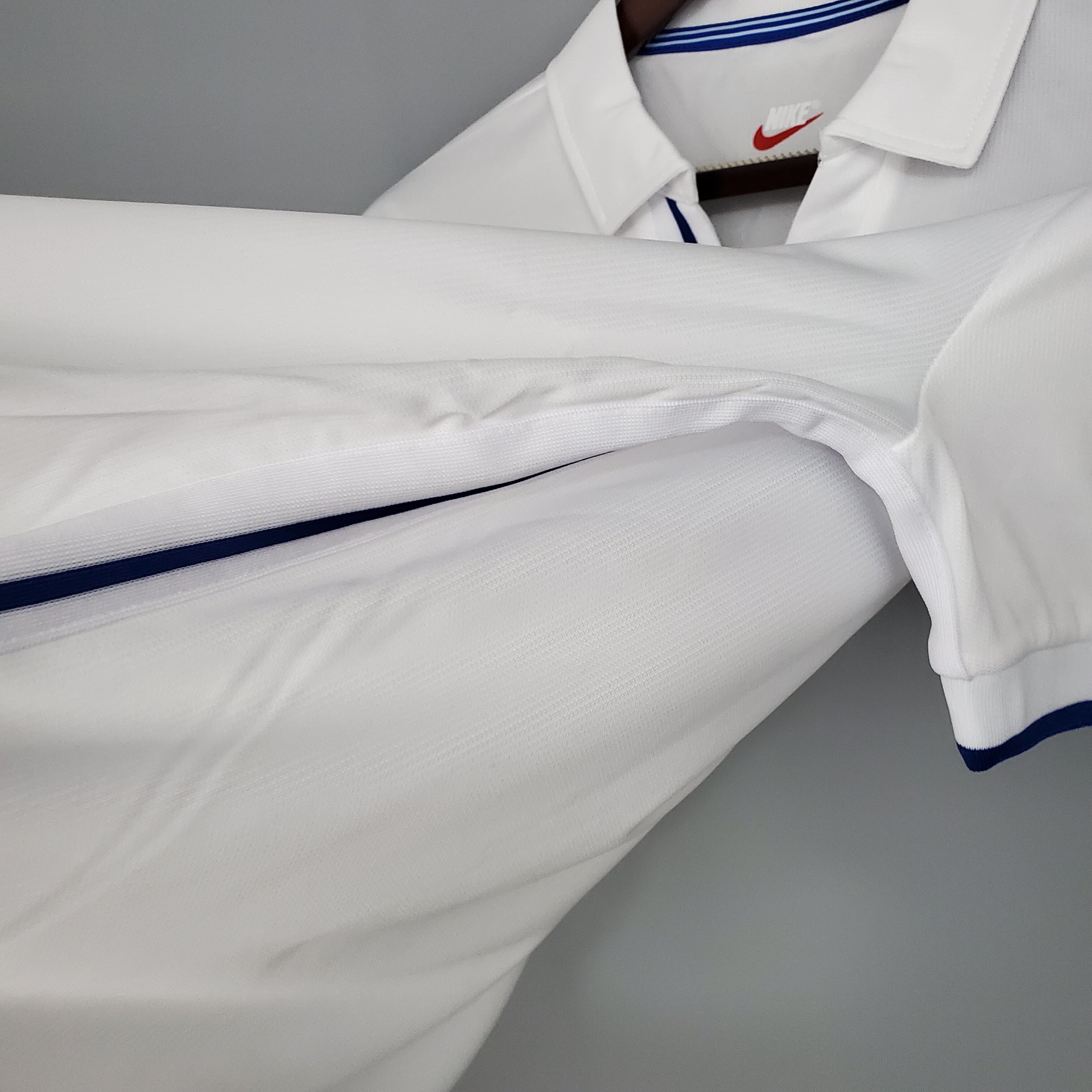 1998 Italy Away jersey