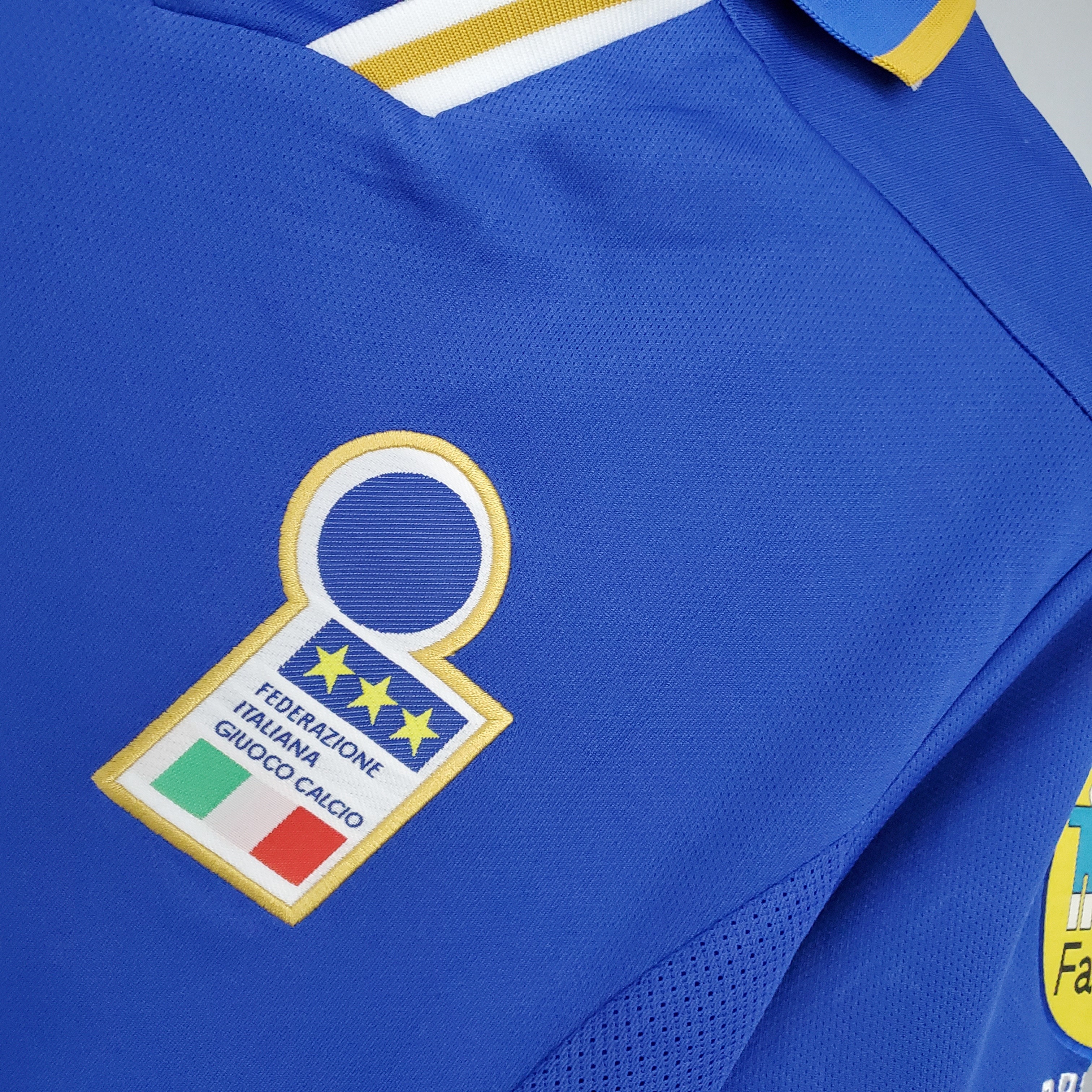 1996 Italy Home jersey