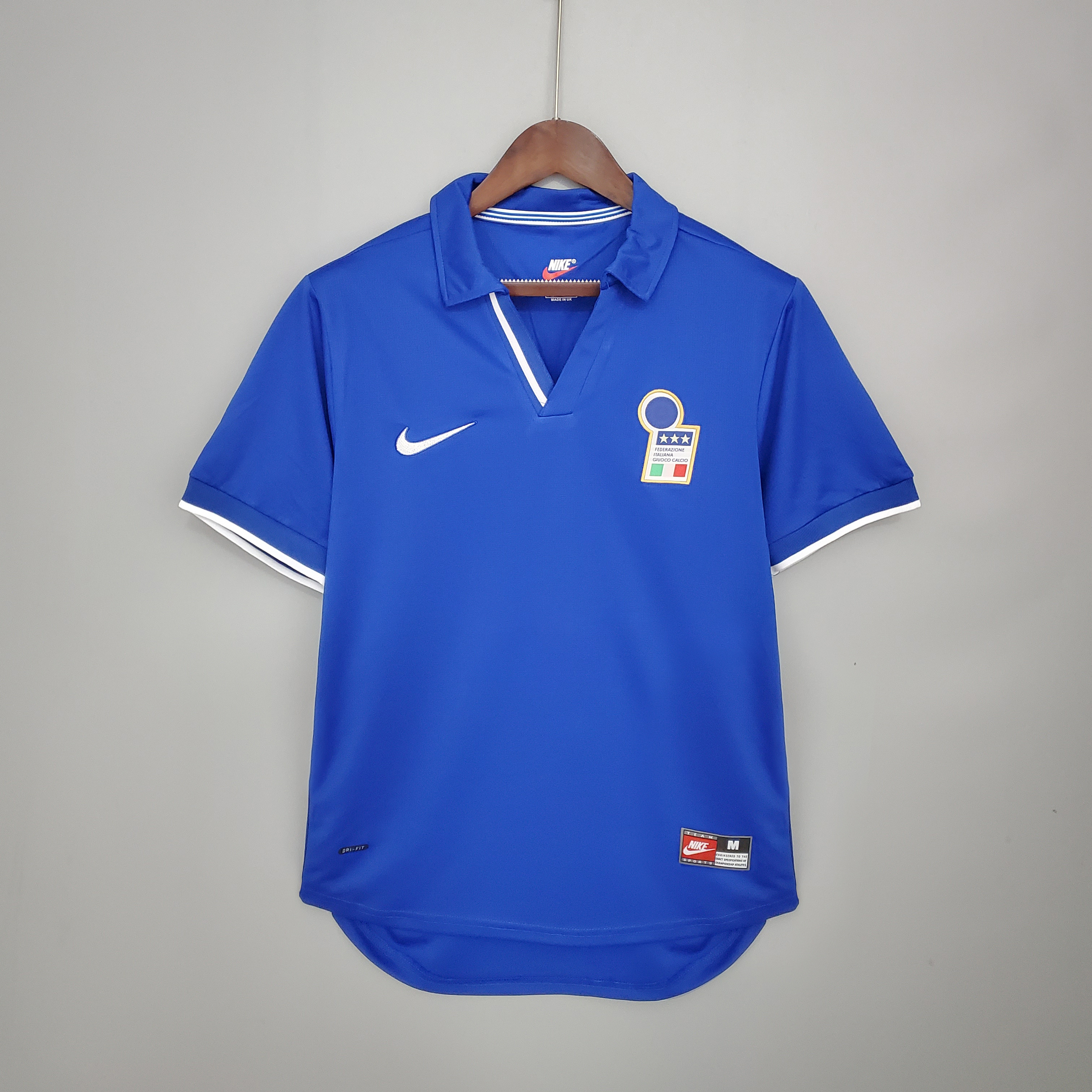 1998 Italy Home jersey