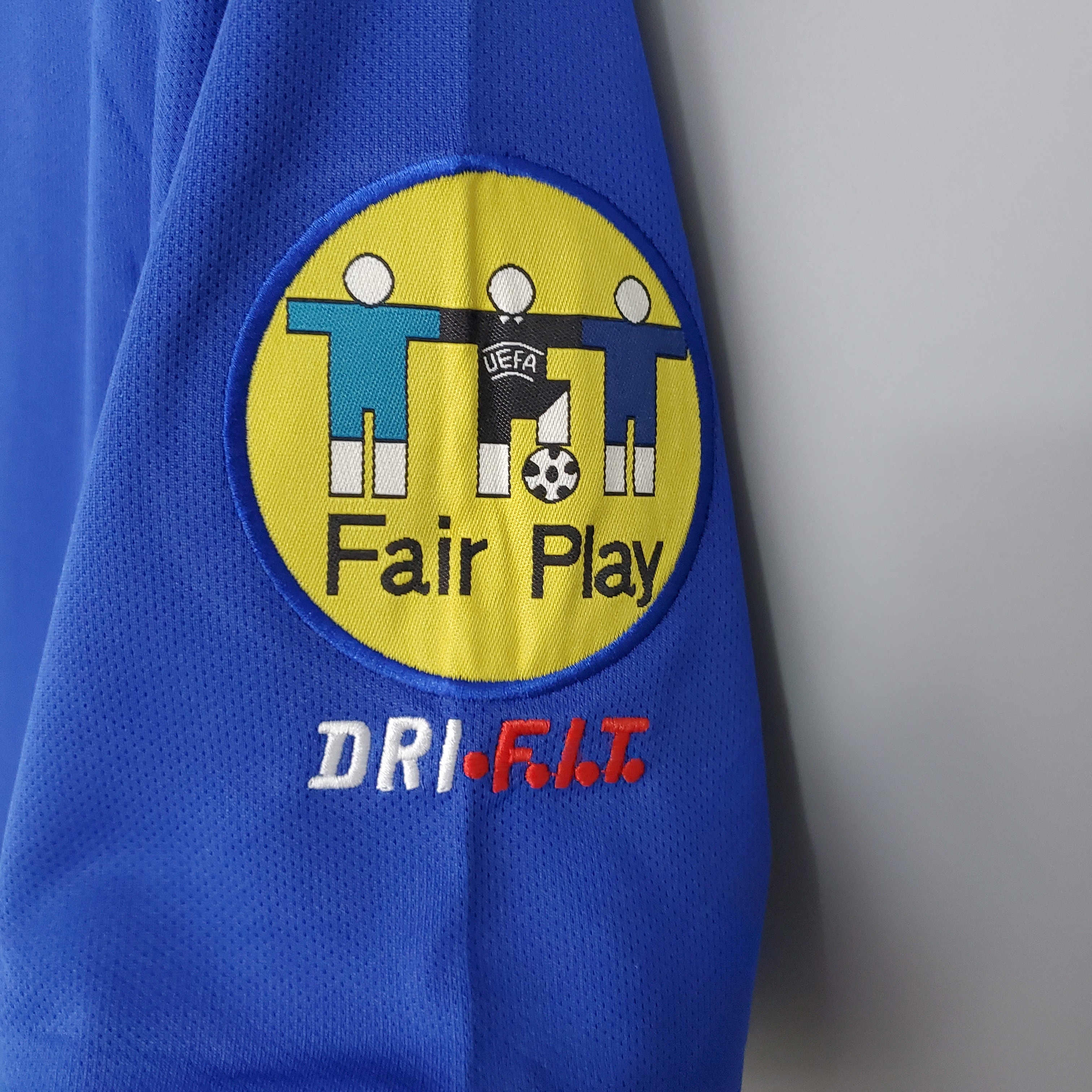 1996 Italy Home jersey