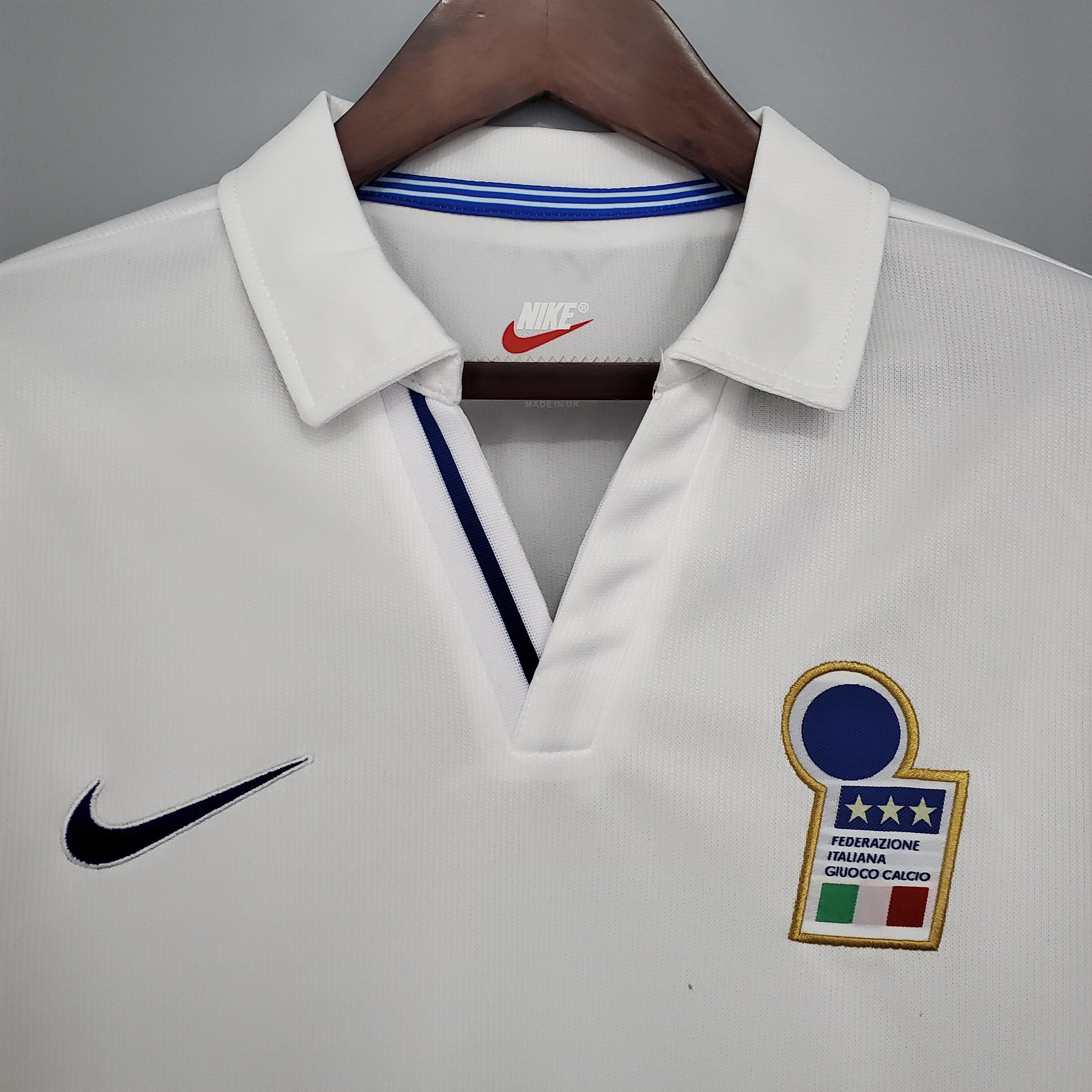 1998 Italy Away jersey