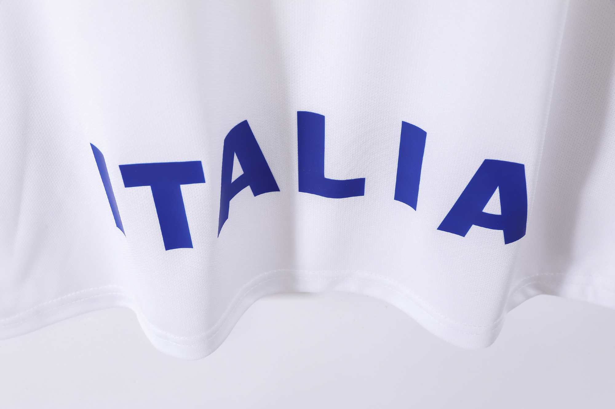 1996 Italy Away jersey